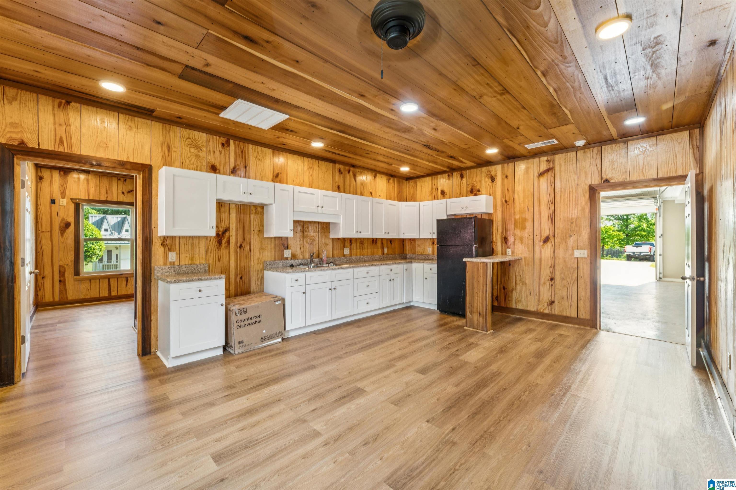 Centreville, Alabama, 35042, United States, 4 Bedrooms Bedrooms, ,4 BathroomsBathrooms,Residential,Active,2052059