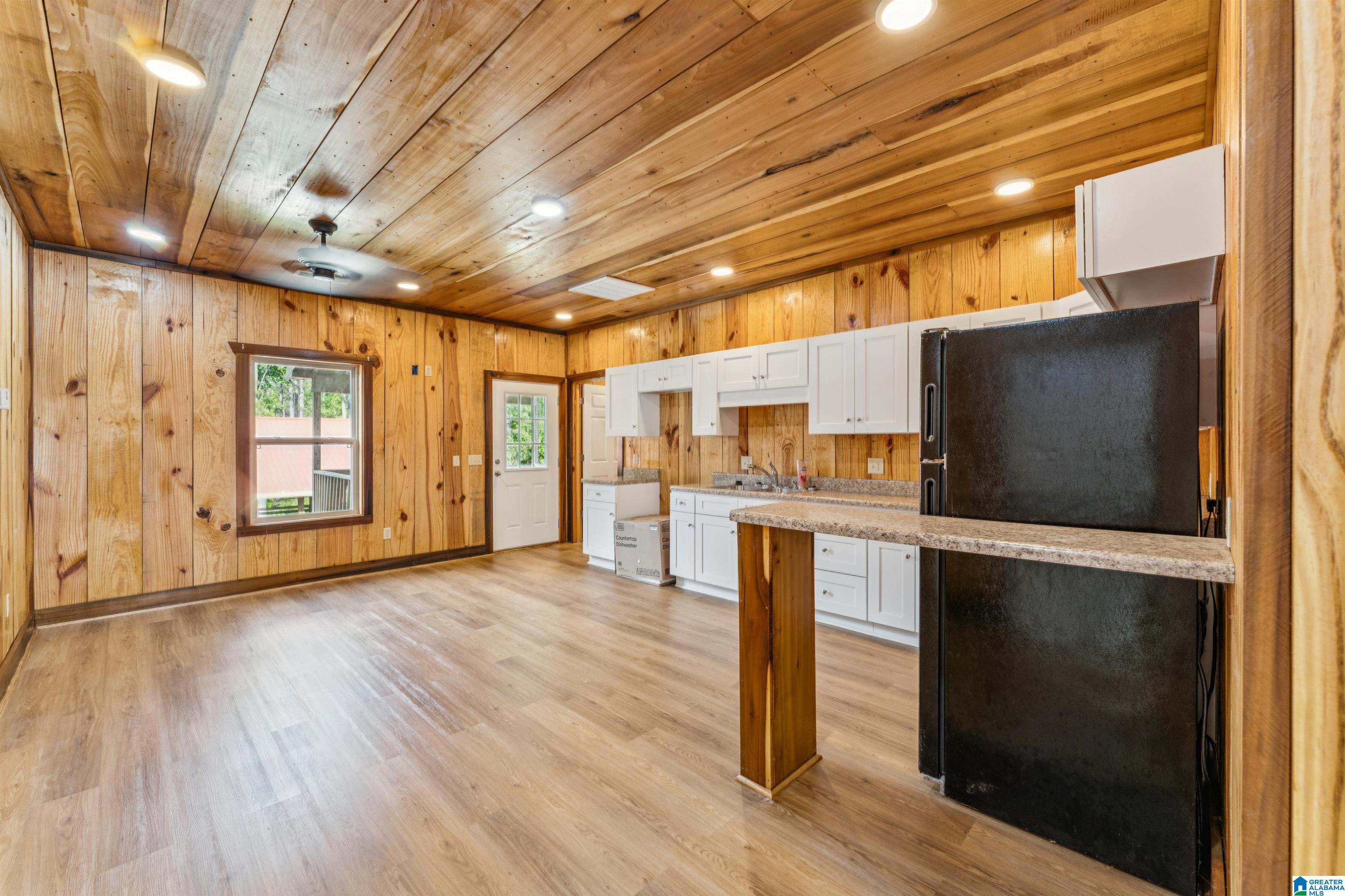 Centreville, Alabama, 35042, United States, 4 Bedrooms Bedrooms, ,4 BathroomsBathrooms,Residential,Active,2052059