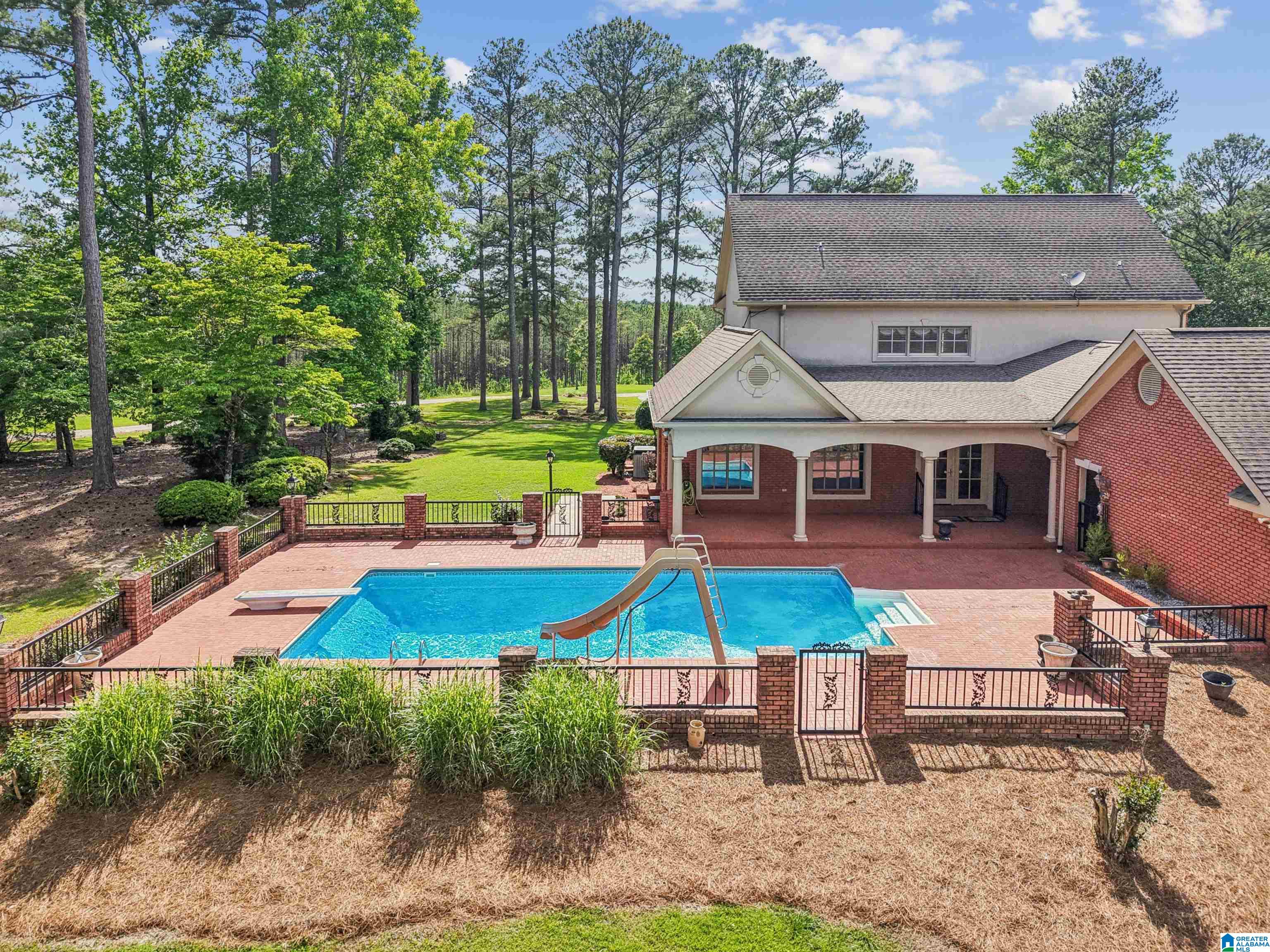 Centreville, Alabama, 35042, United States, 4 Bedrooms Bedrooms, ,4 BathroomsBathrooms,Residential,Active,2052059