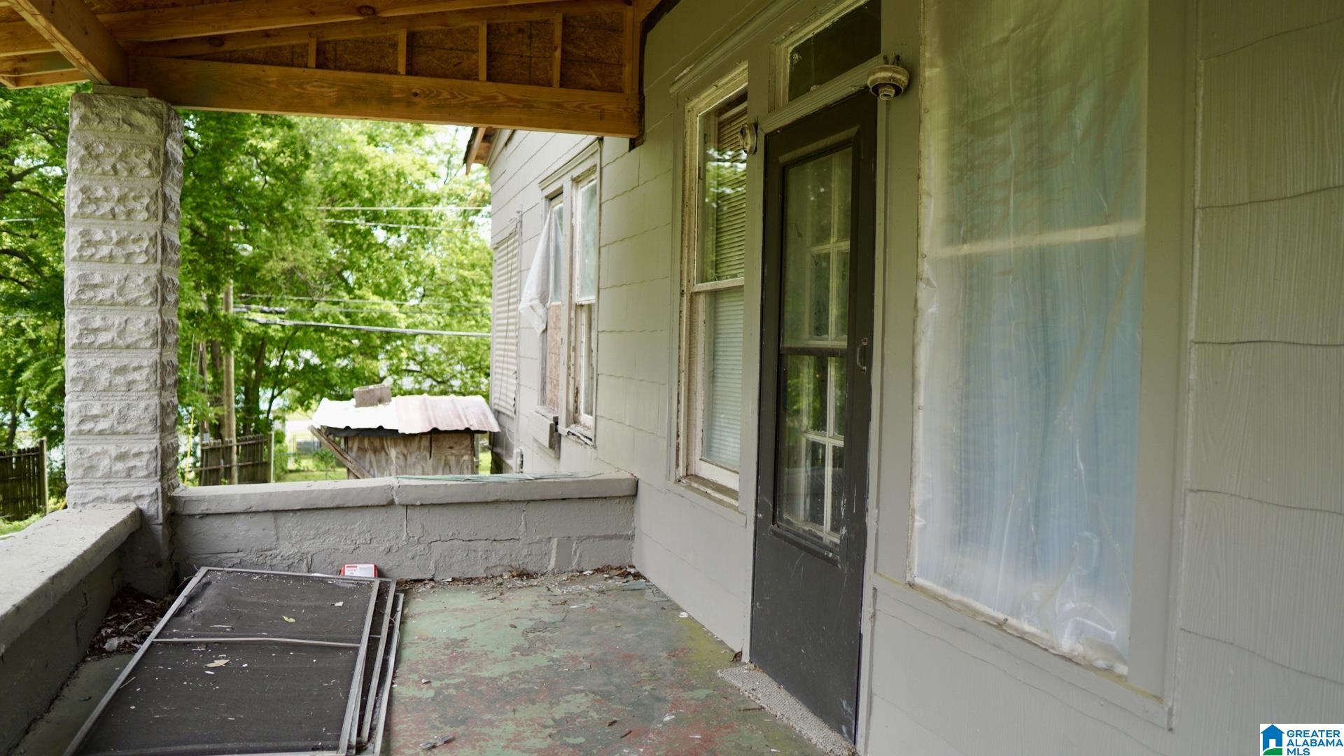 2565 28TH STREET W