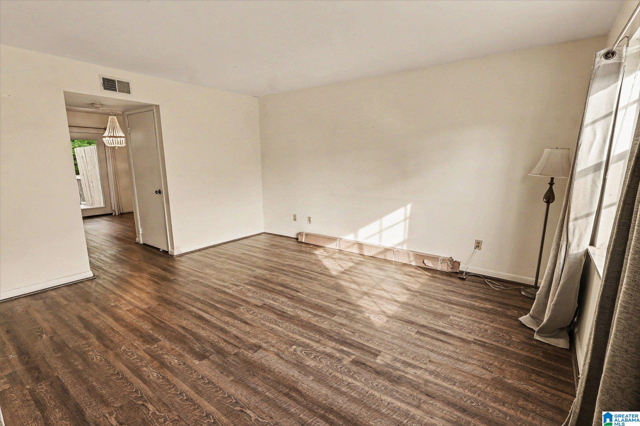 2643 SOUTHBURY CIRCLE 2643