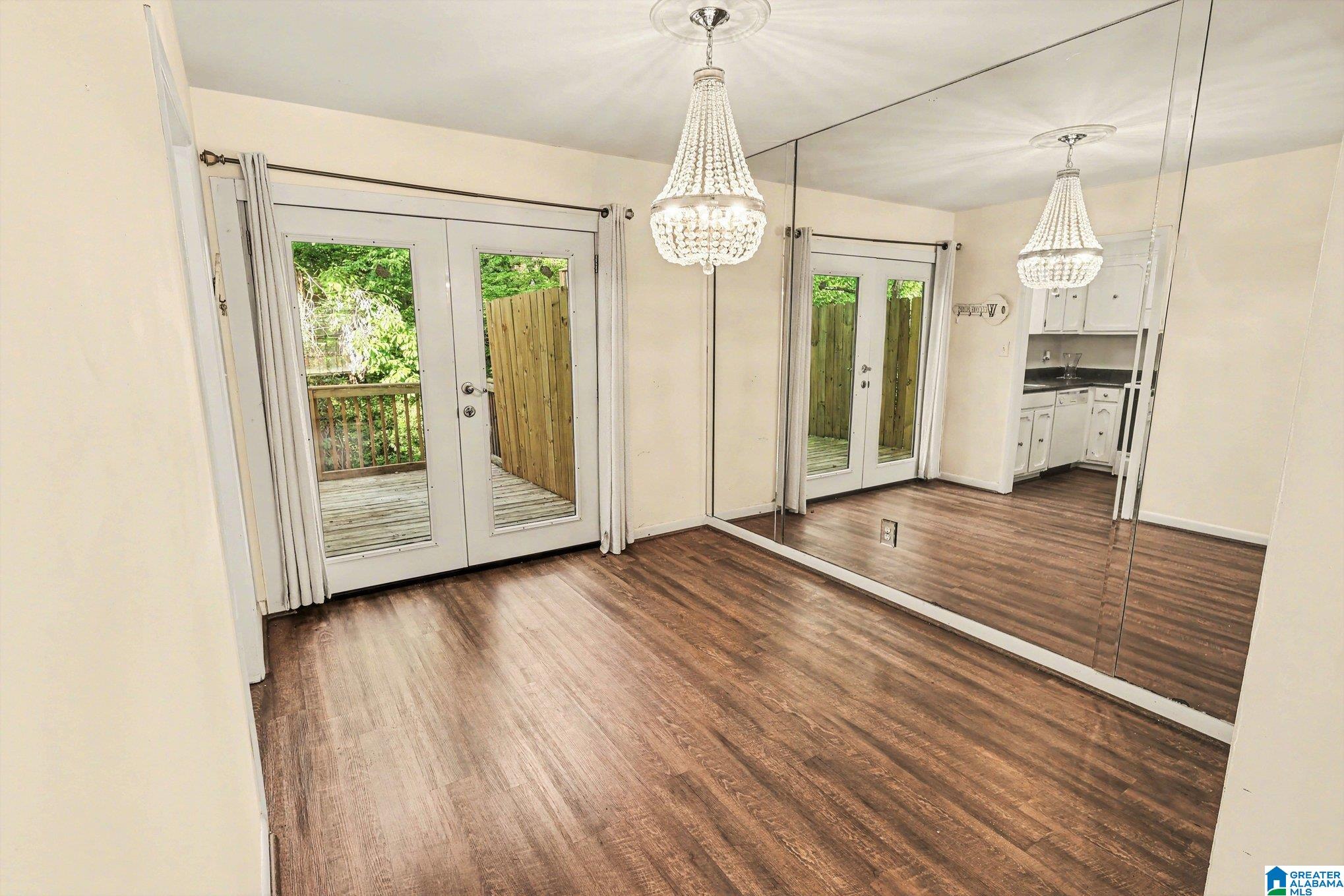 2643 SOUTHBURY CIRCLE 2643