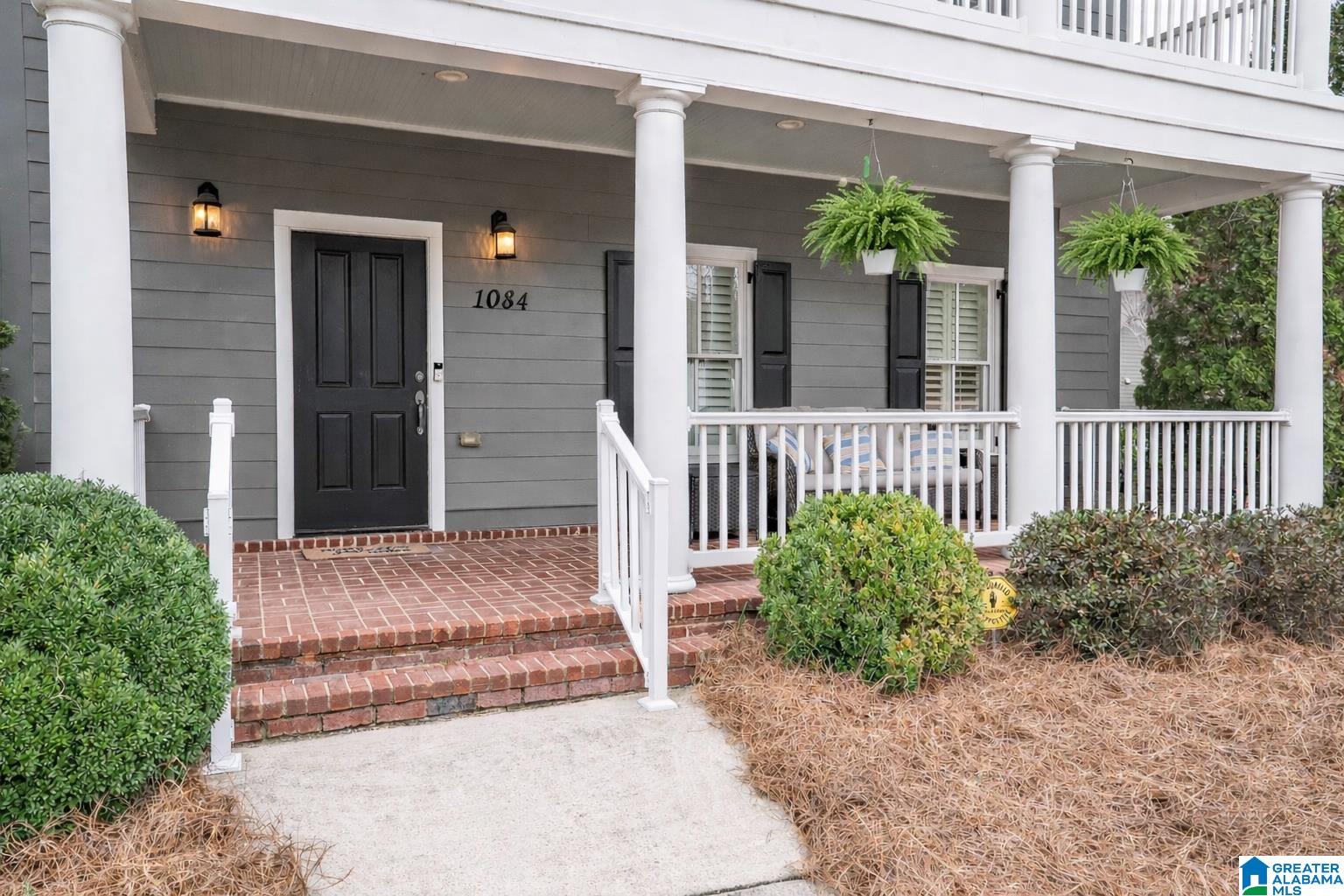 1084 BEAUMONT AVENUE