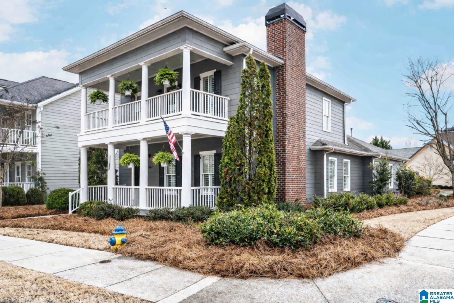 1084 BEAUMONT AVENUE