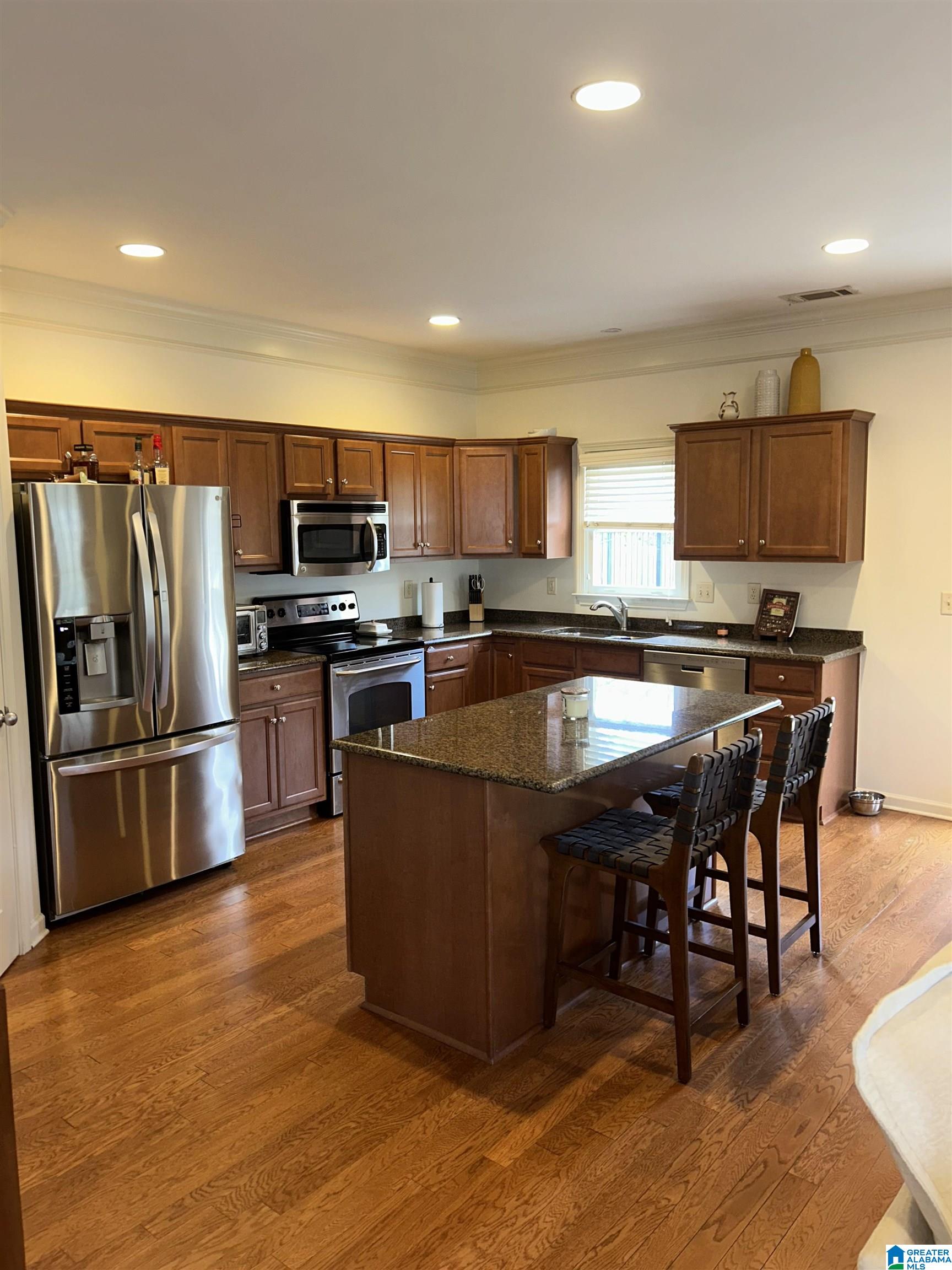 1080 INVERNESS COVE WAY