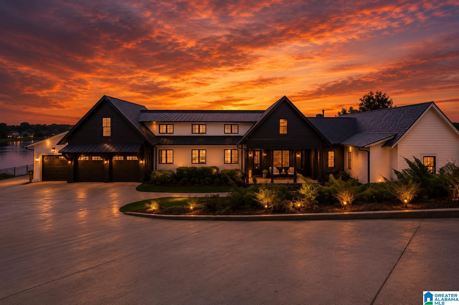 2116 BLACKRIDGE ROAD