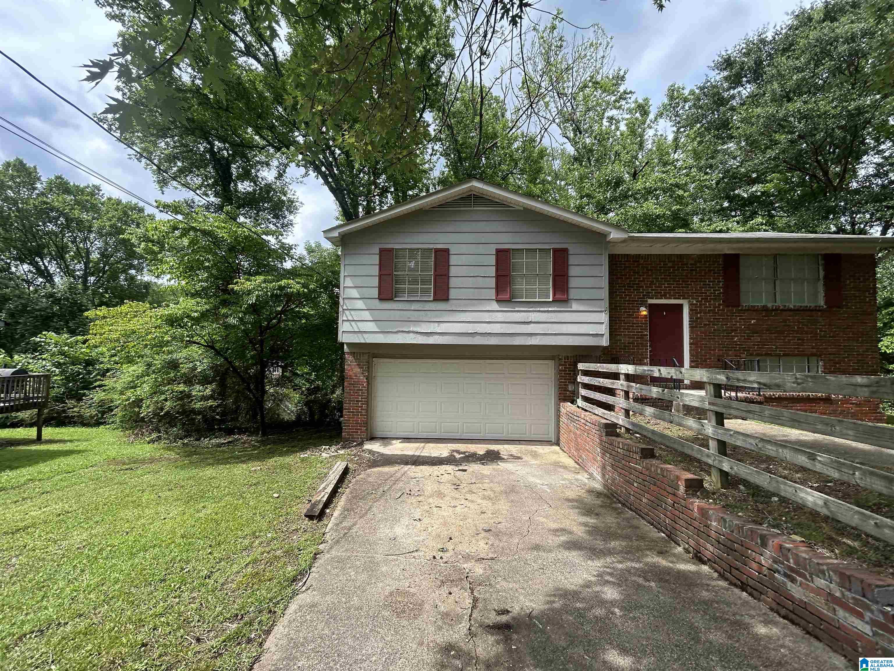 1708 PATRICIA CIRCLE