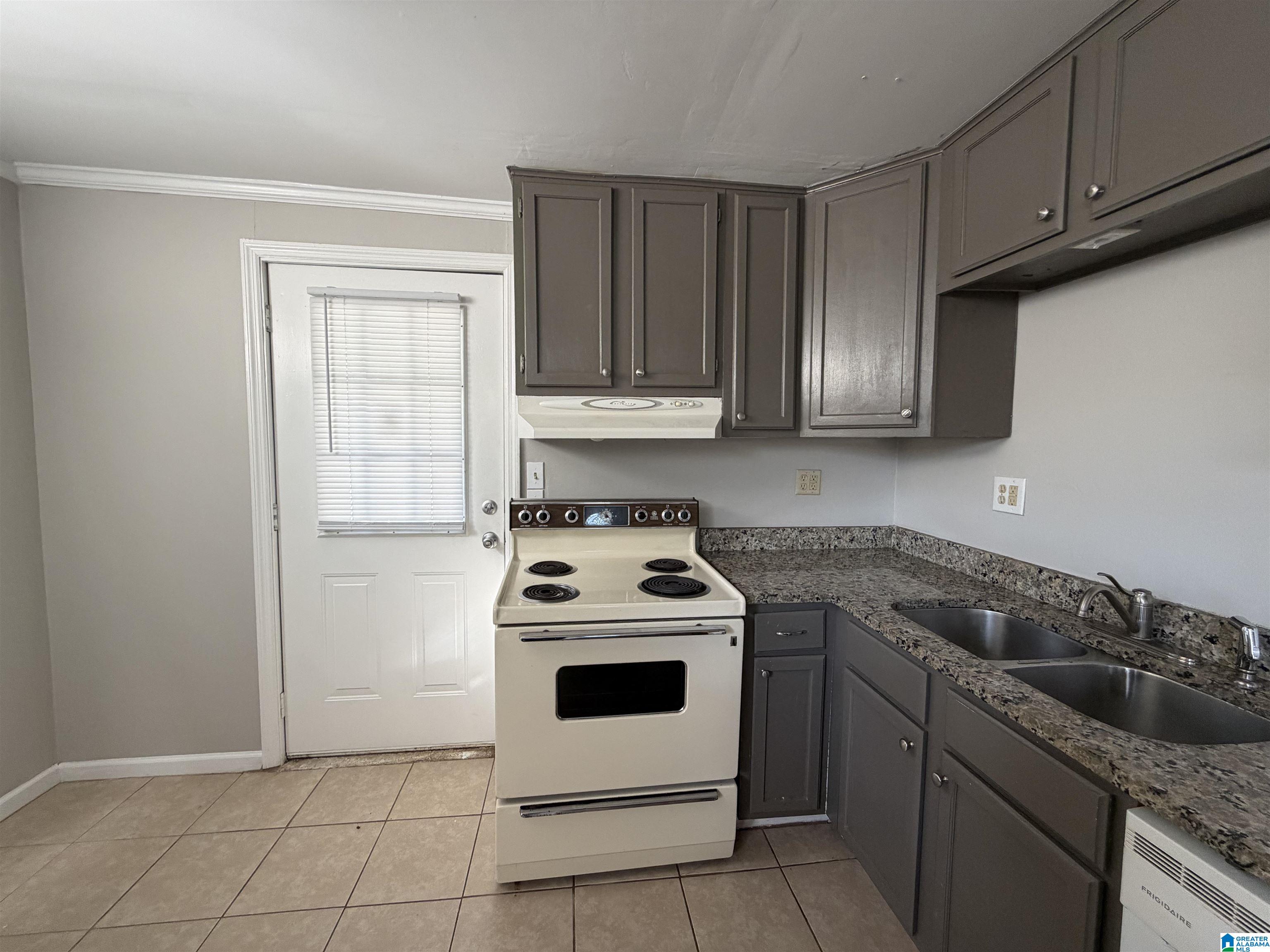 1649 RIDERWOOD TRAIL