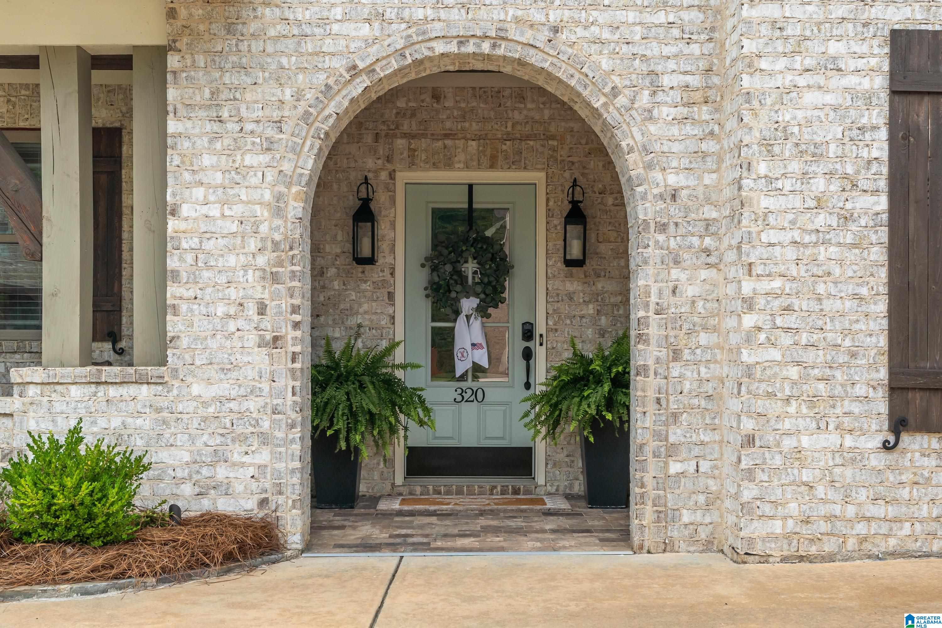 320 GRIFFIN PARK TRACE