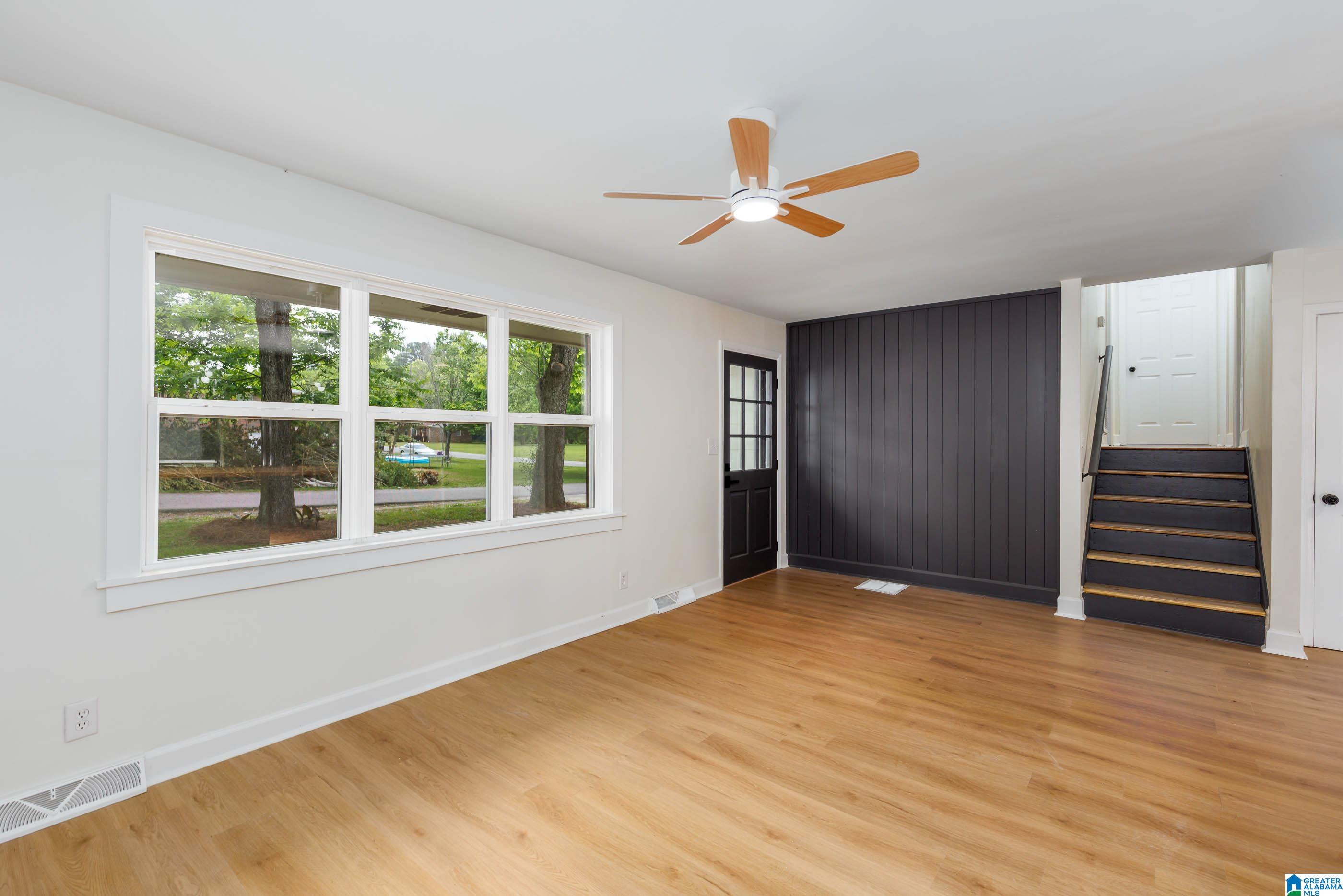 524 LYNN CIRCLE
