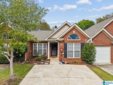 125 HAYESBURY COURT PELHAM AL 35124