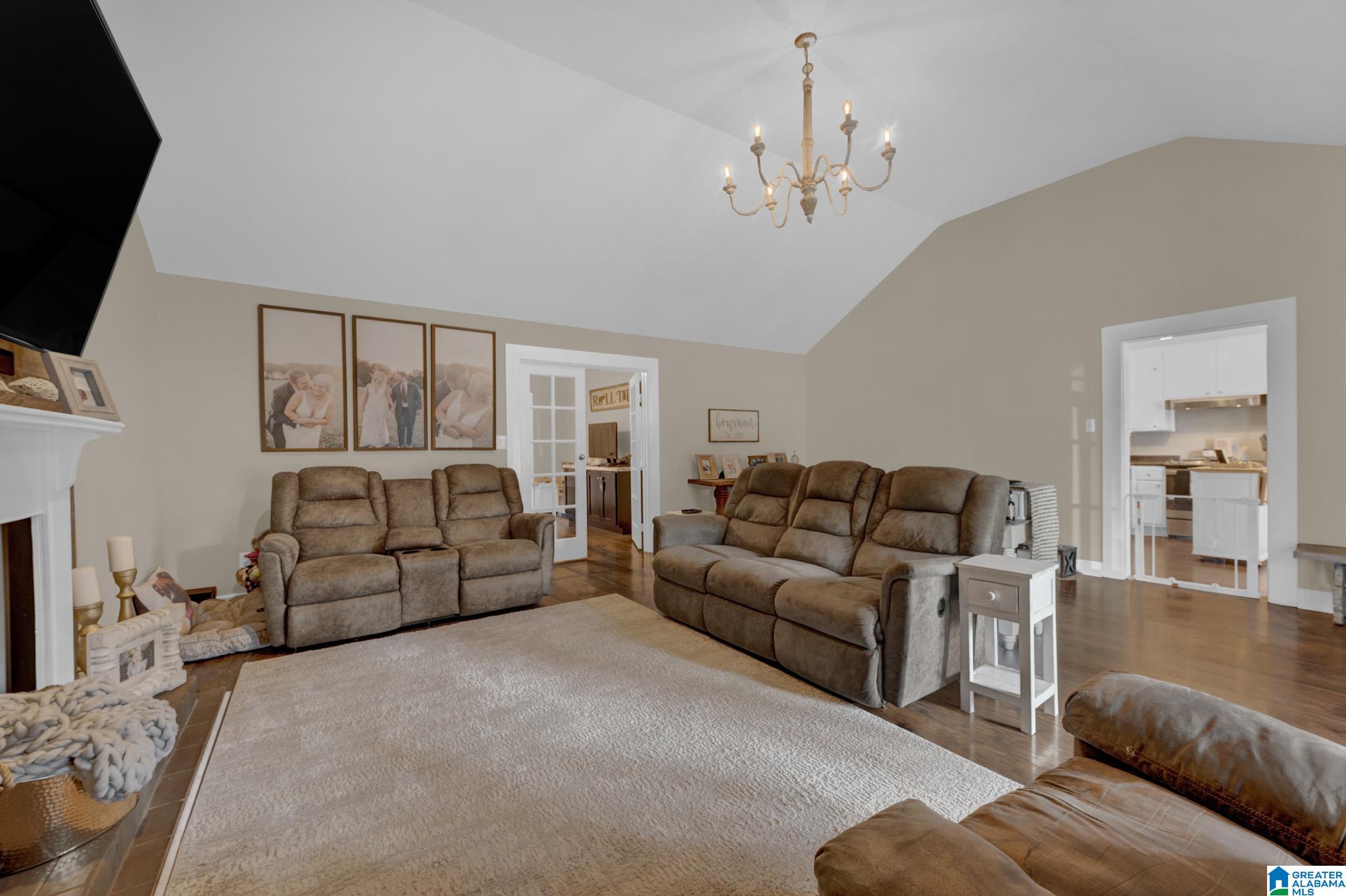 2040 PINEHURST DRIVE
