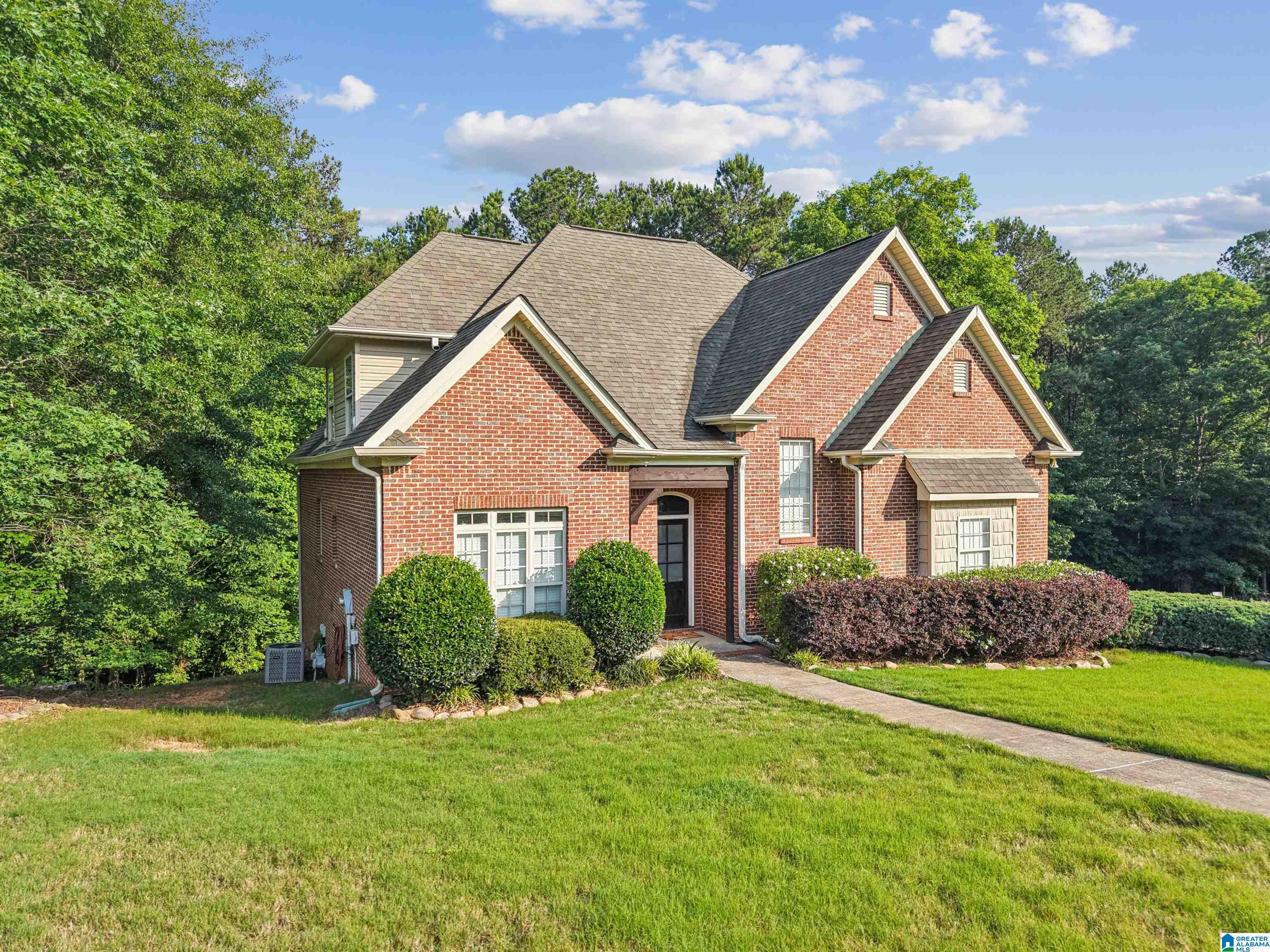 515 WOODBRIDGE TRACE