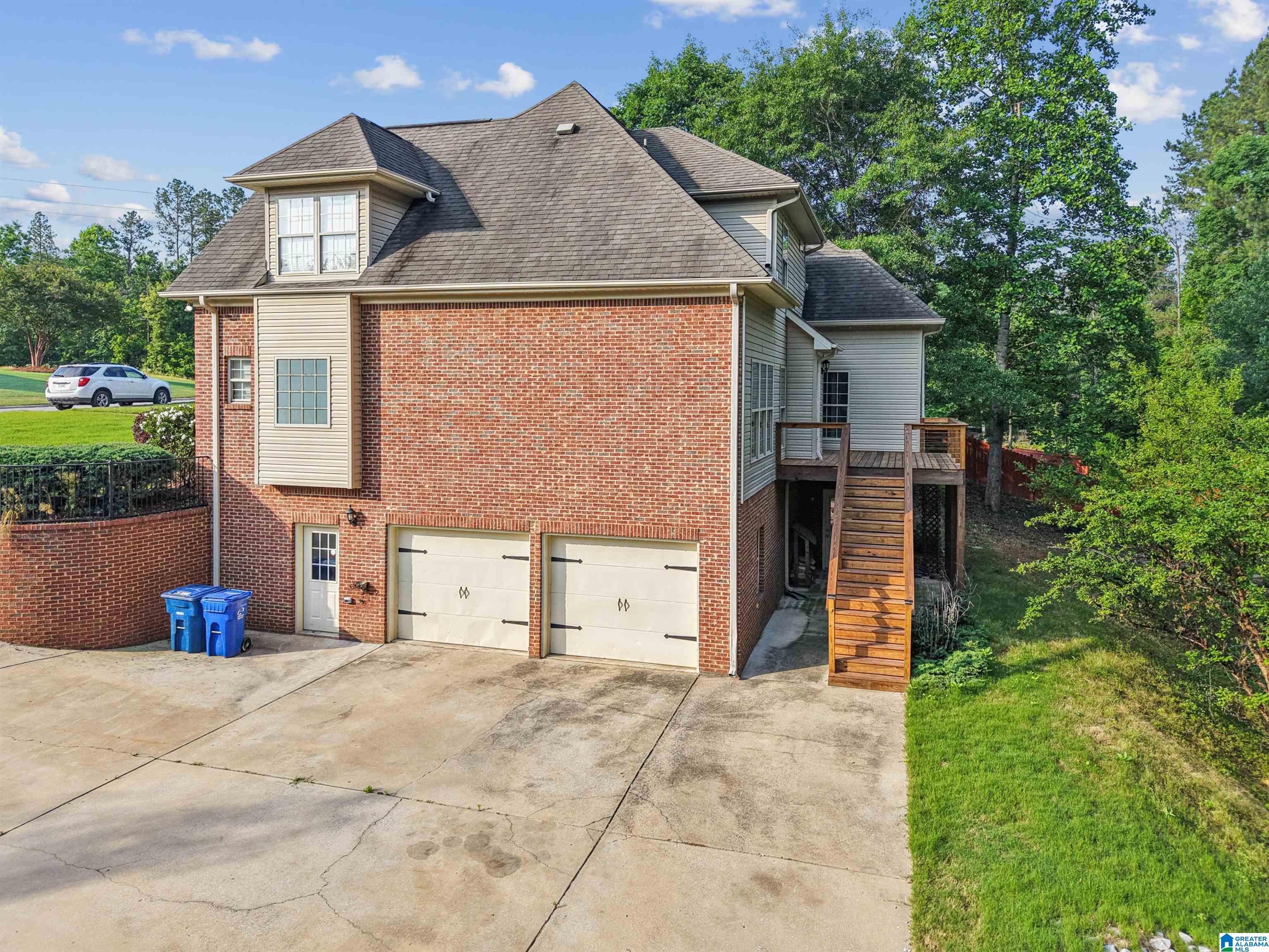 515 WOODBRIDGE TRACE