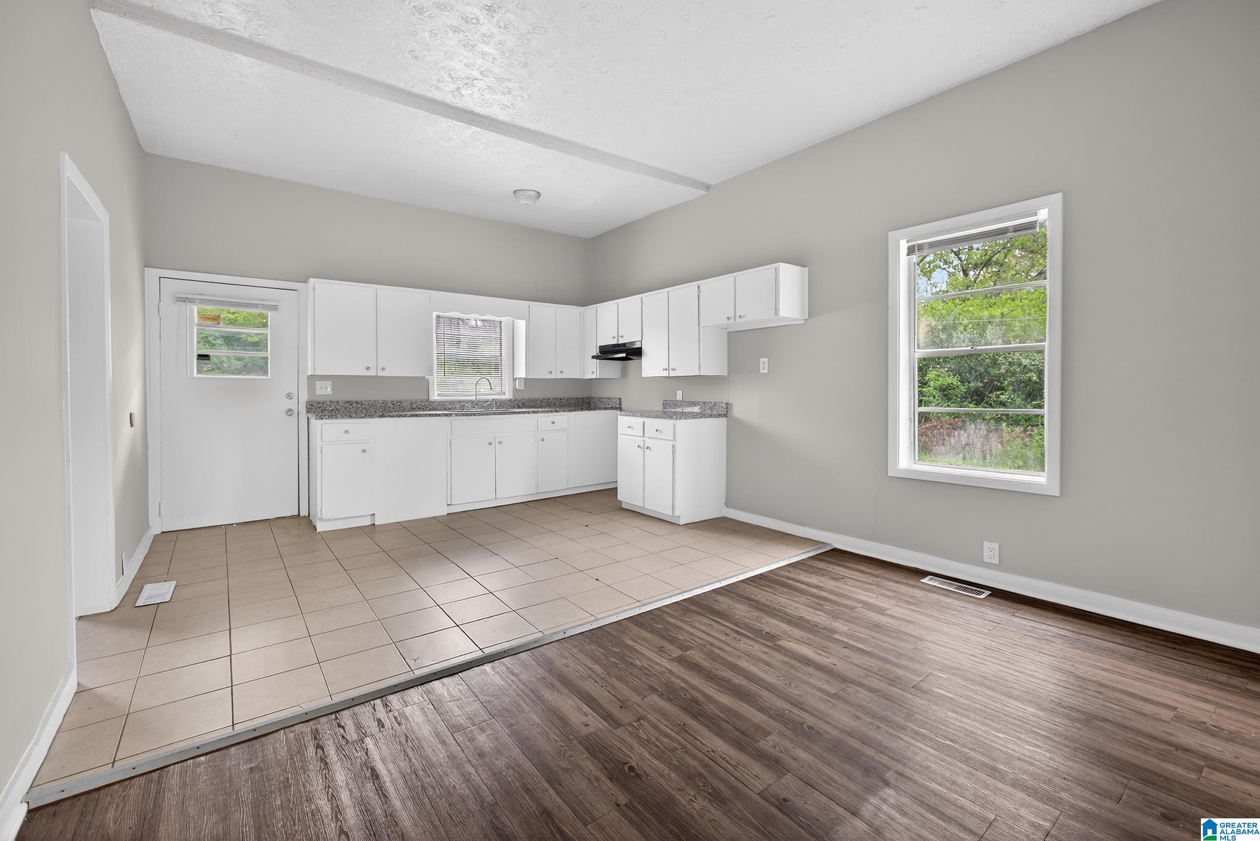 406 N NASHVILLE AVENUE