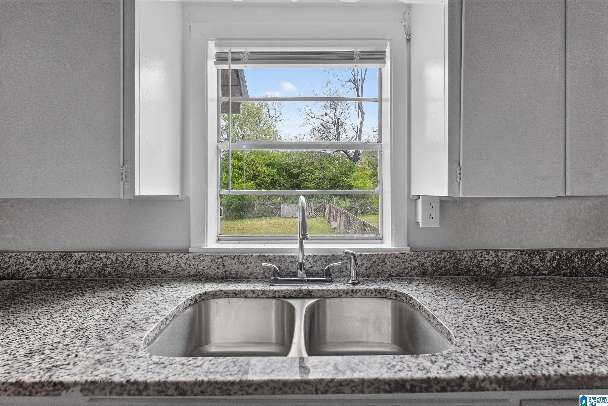 406 N NASHVILLE AVENUE