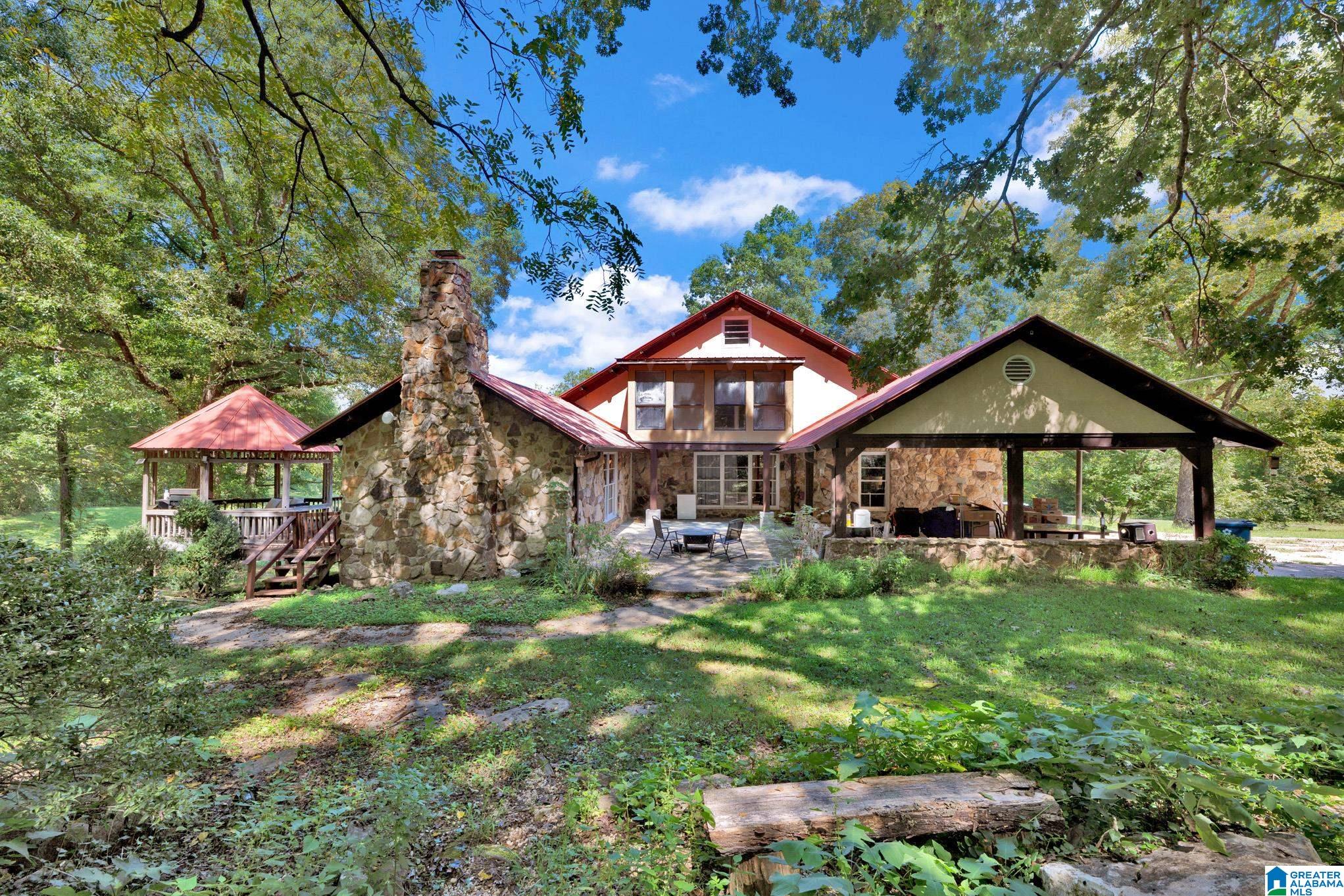 1730 VALLEY TRAIL