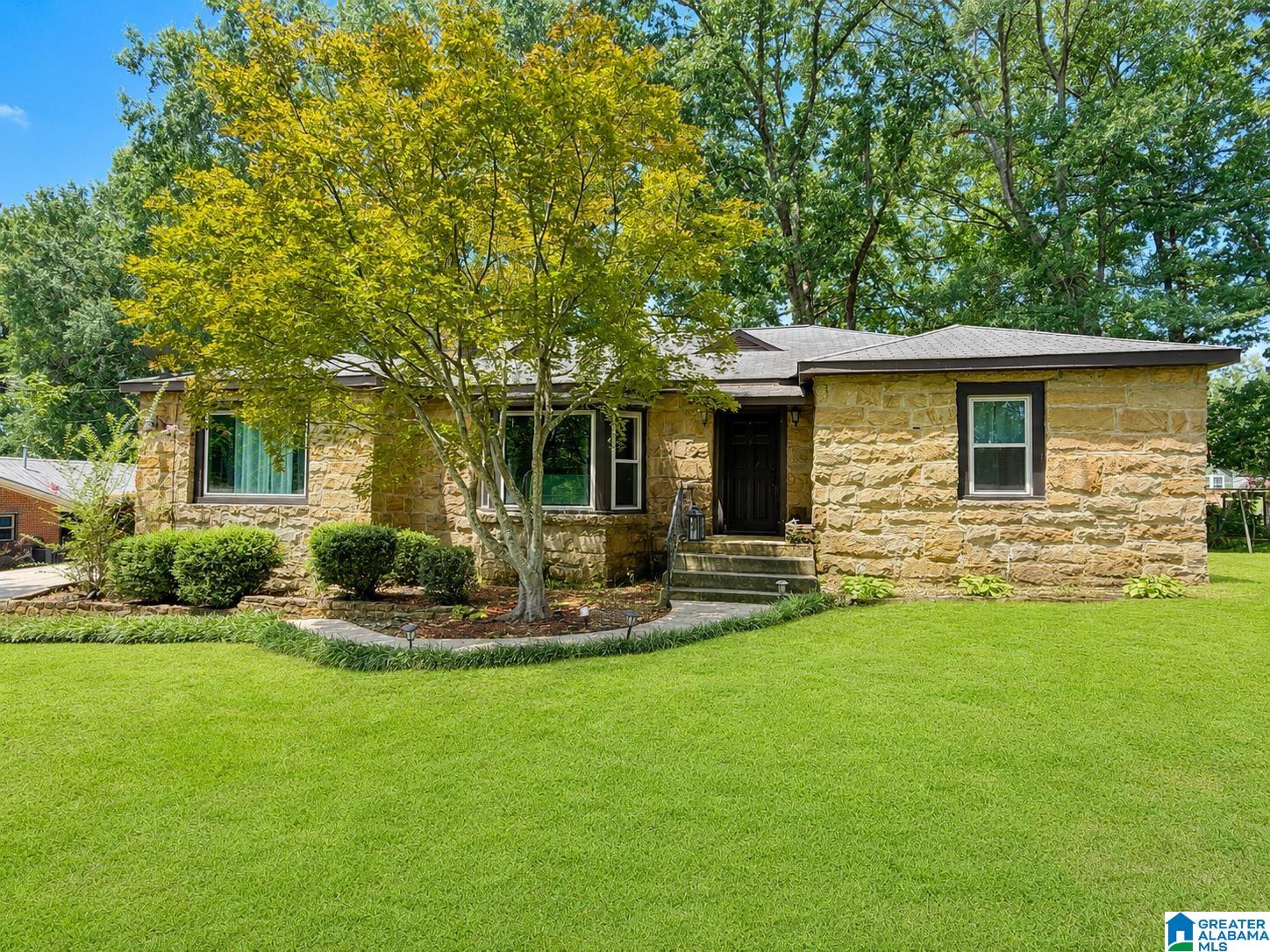 Photo 1 of 27 — 604 4TH AVENUE S, JASPER, AL 35501