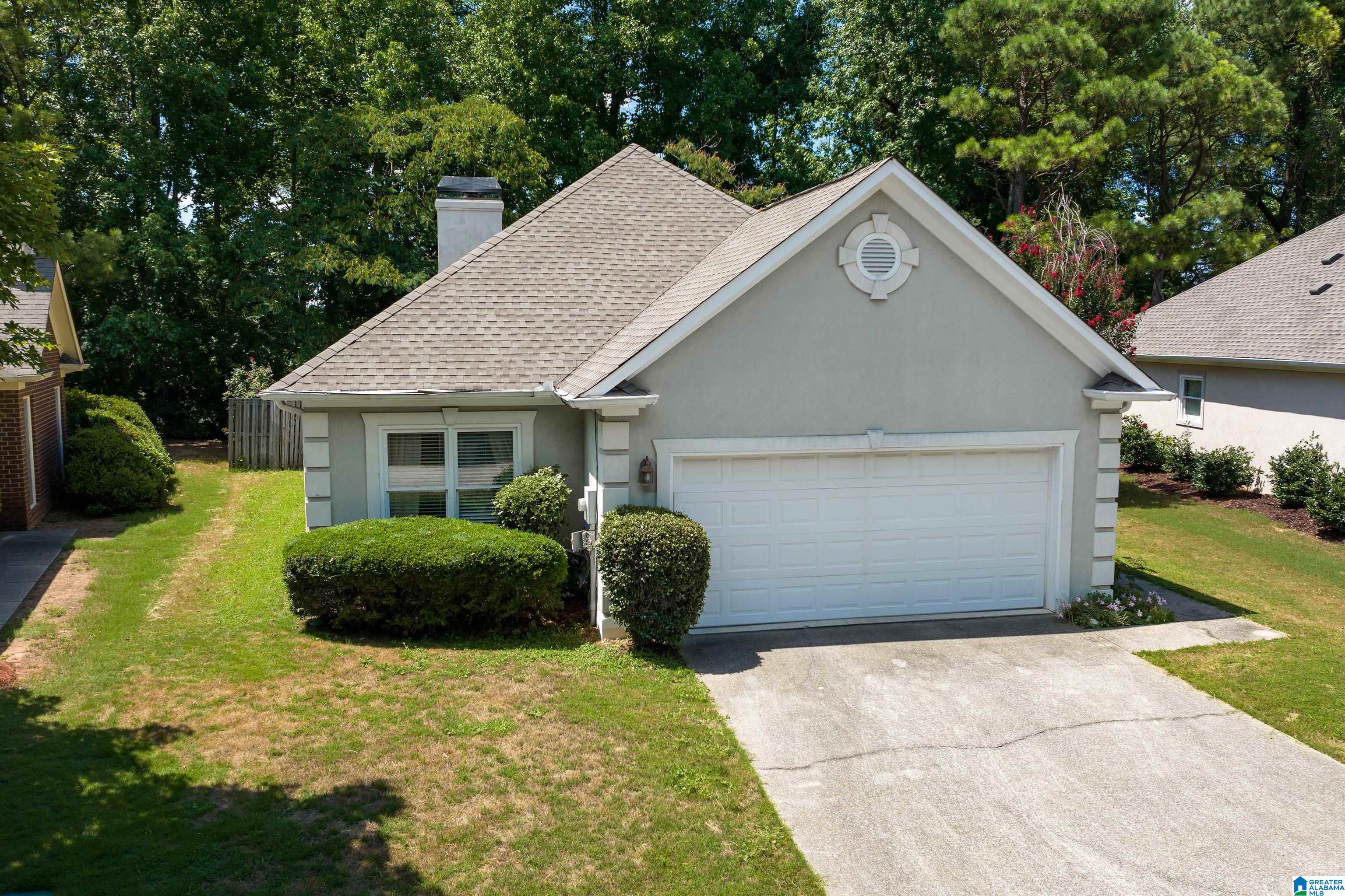 Photo 1 of 30 — 930 GREYSTONE HIGHLANDS CIRCLE, HOOVER, AL 35242