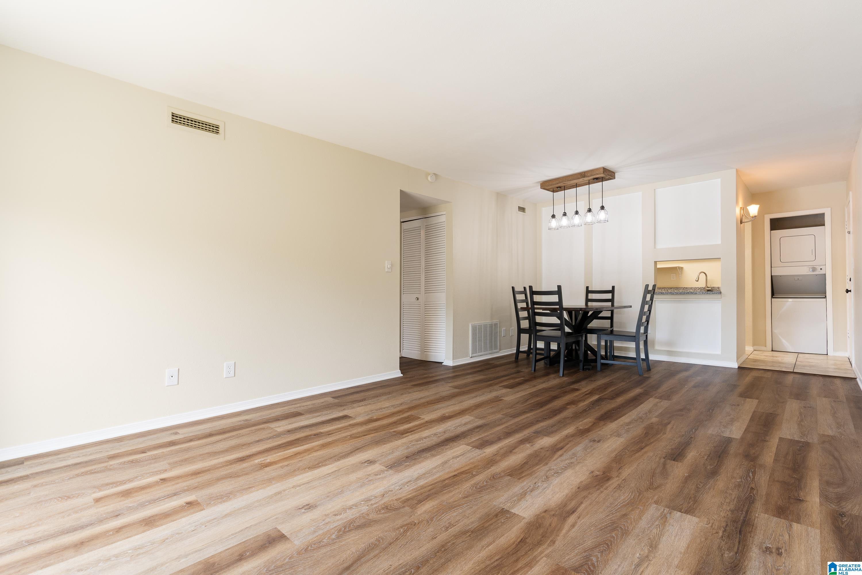 165 OLD MONTGOMERY HIGHWAY E