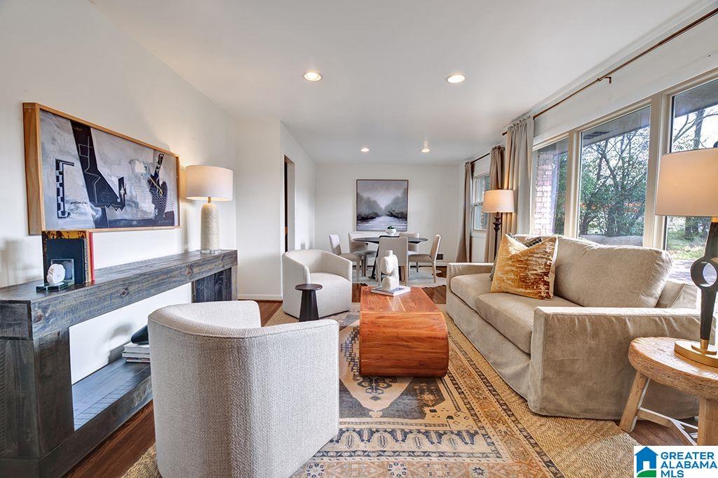 3012 WOODHAVEN CIRCLE