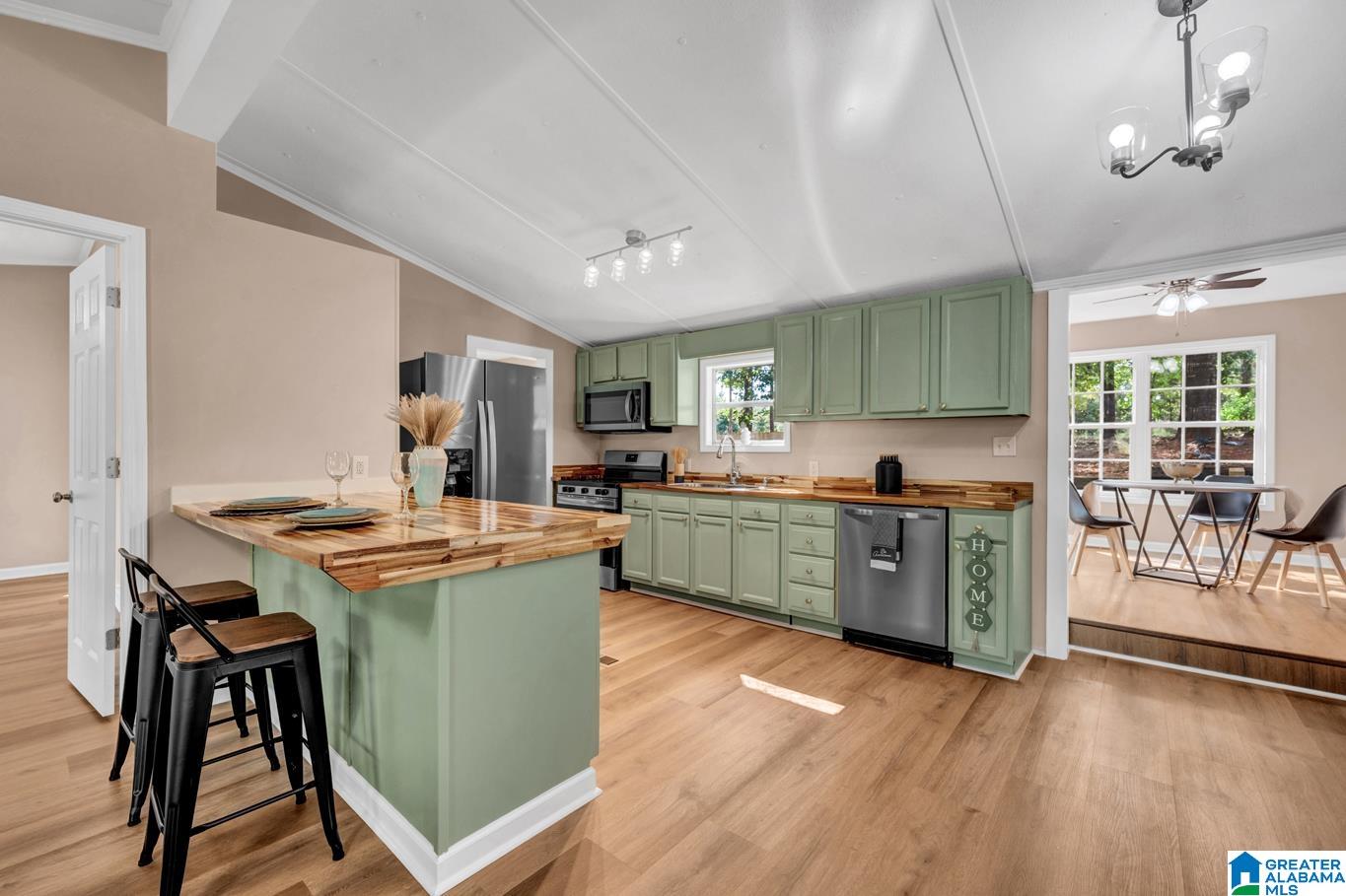 125 S FORTY CROSSING