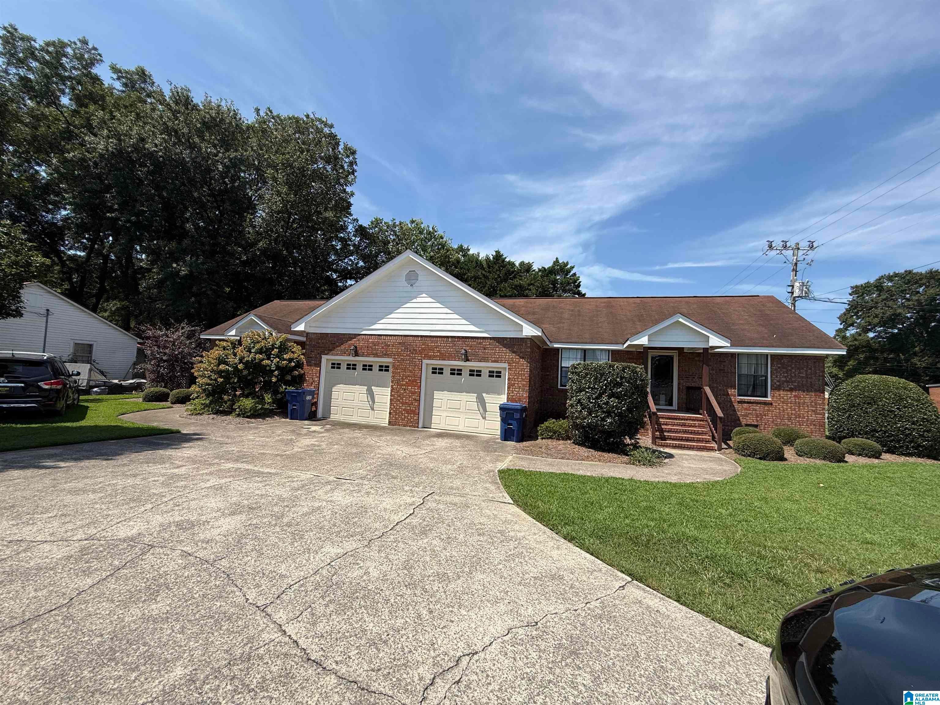 226 N HAMBRICK DRIVE