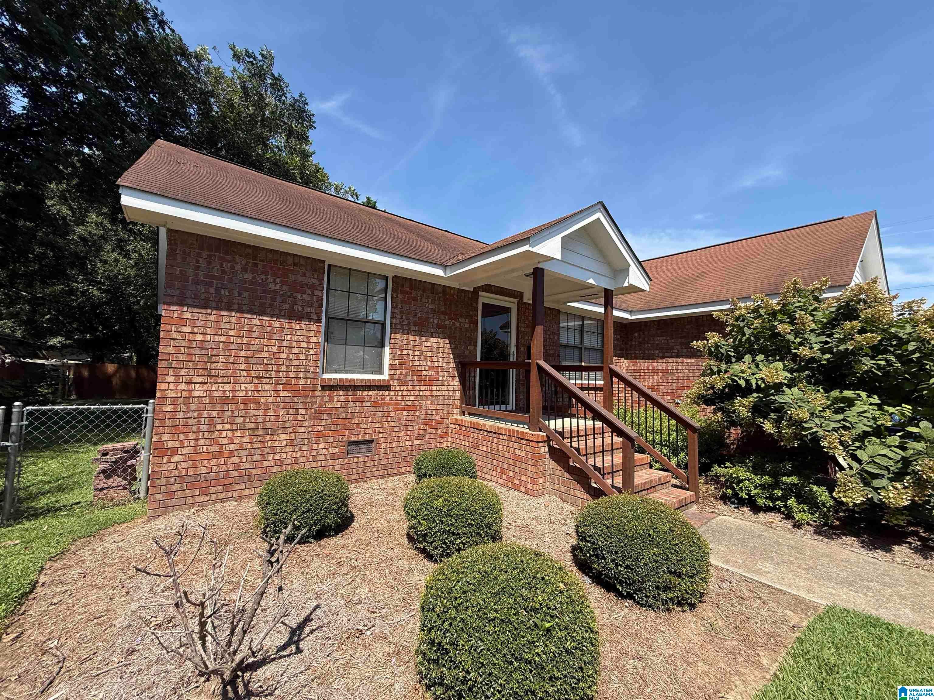 226 N HAMBRICK DRIVE