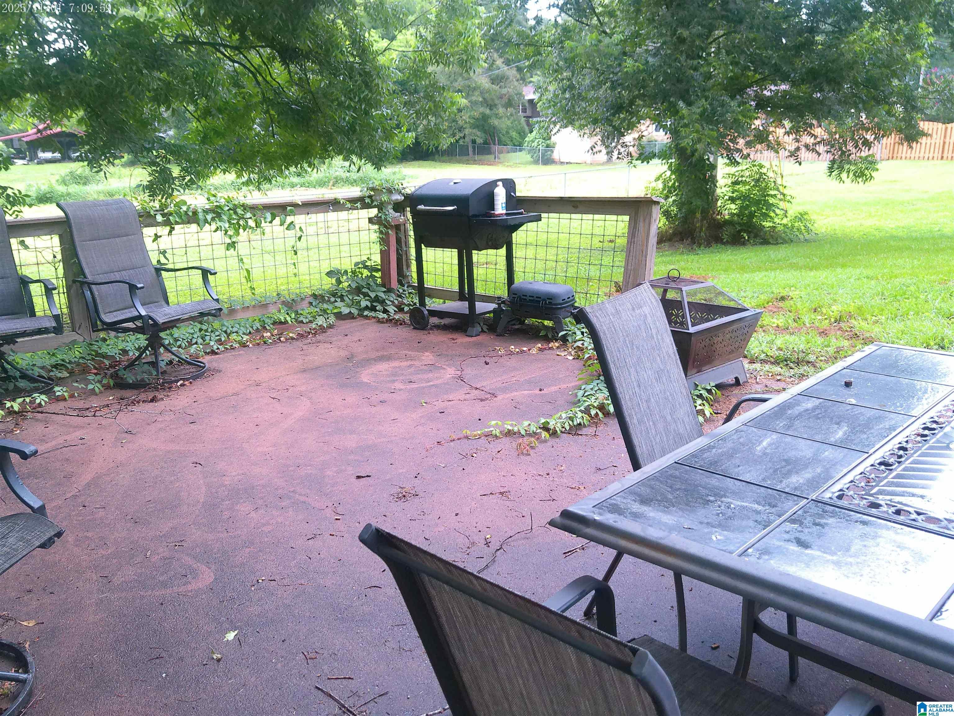 615 PINECREST ROAD