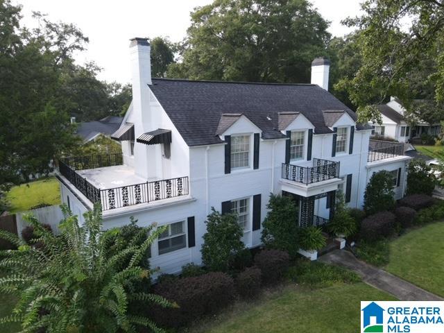 1 N MAIN AVENUE