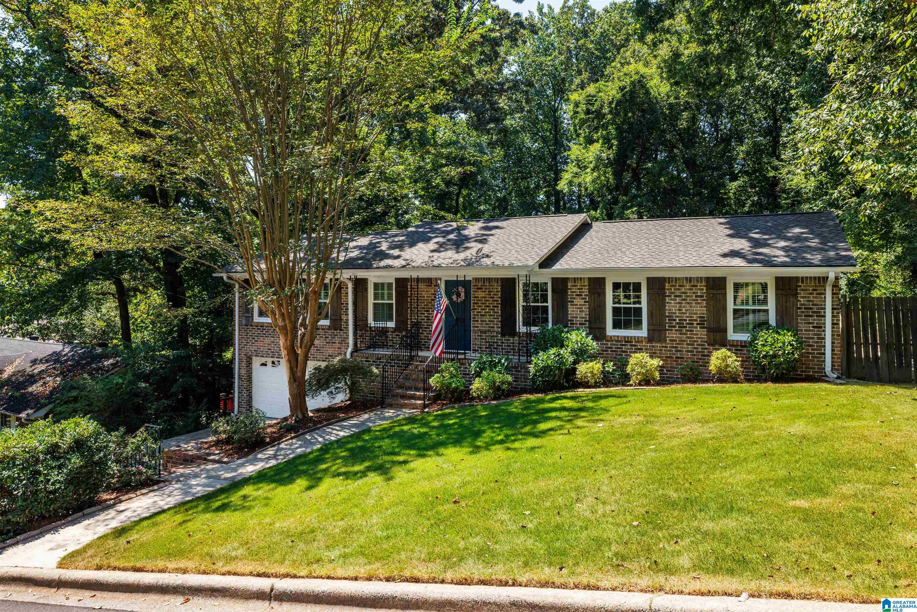 1416 SUNSHINE DRIVE