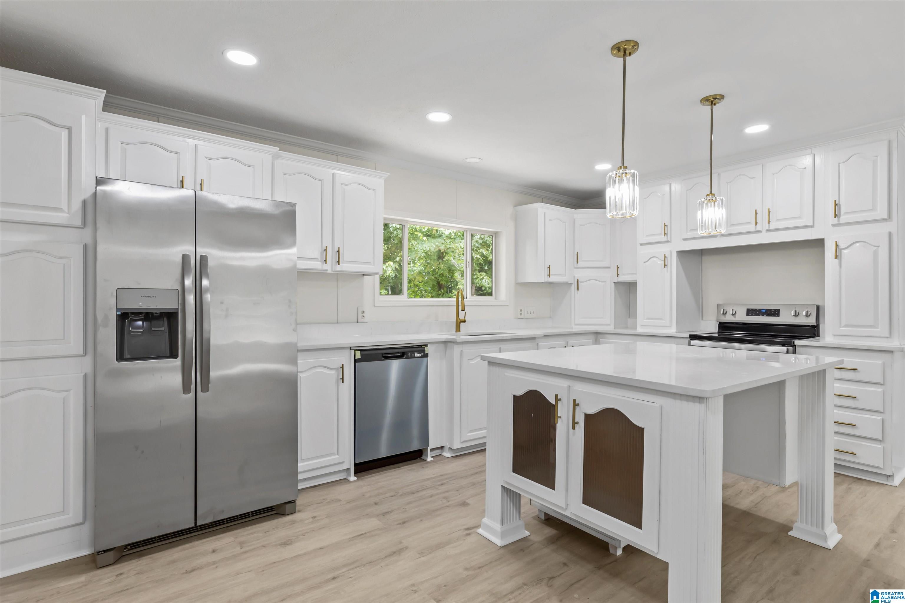 176 PLEASANT TRAIL