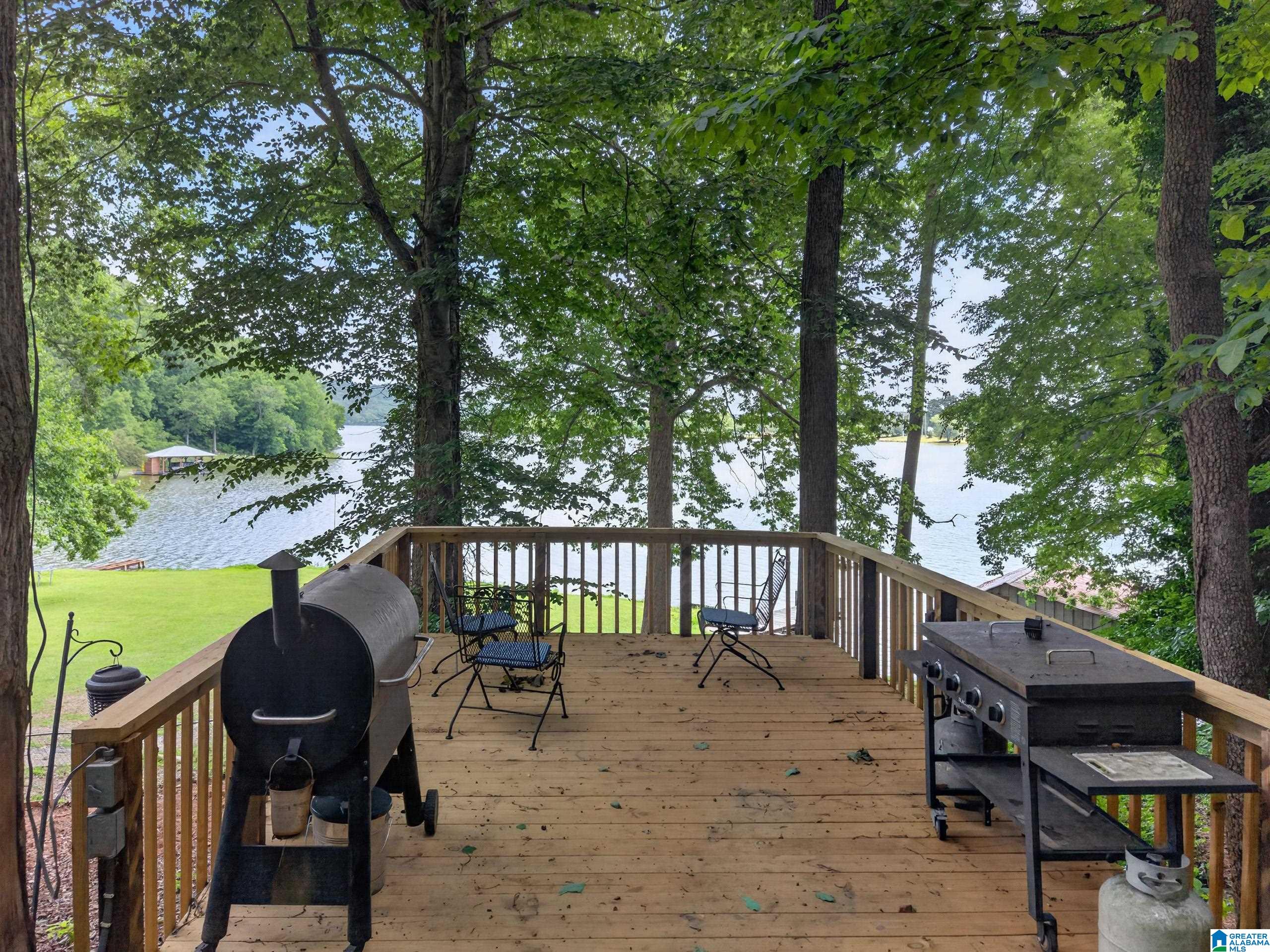 1685 SHELTON SHORES DRIVE