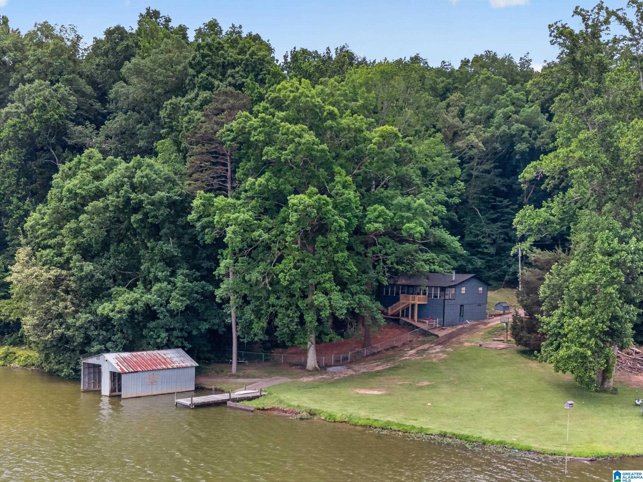 1685 SHELTON SHORES DRIVE