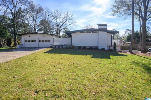 1927 OLD ORCHARD ROAD VESTAVIA HILLS AL 35216