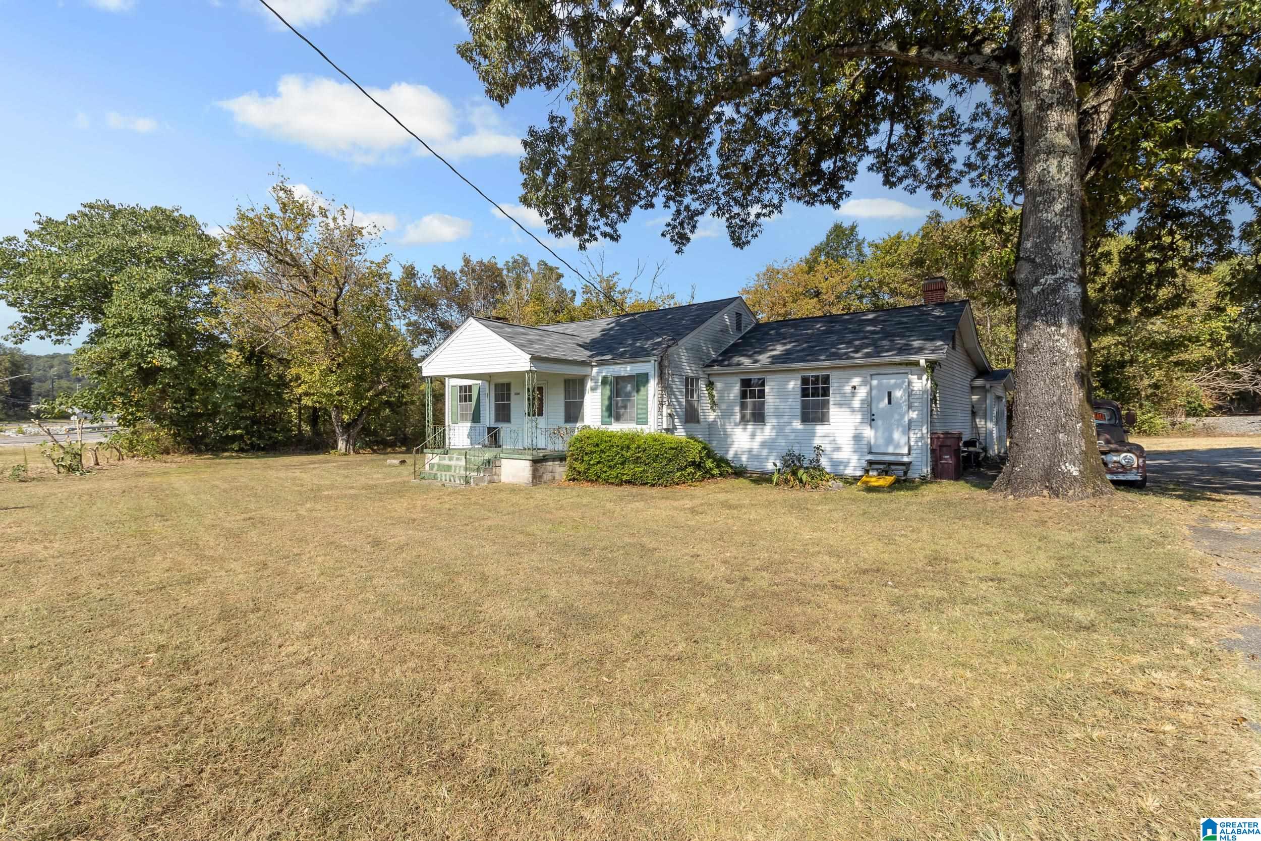 3280 HIGHWAY 52 W