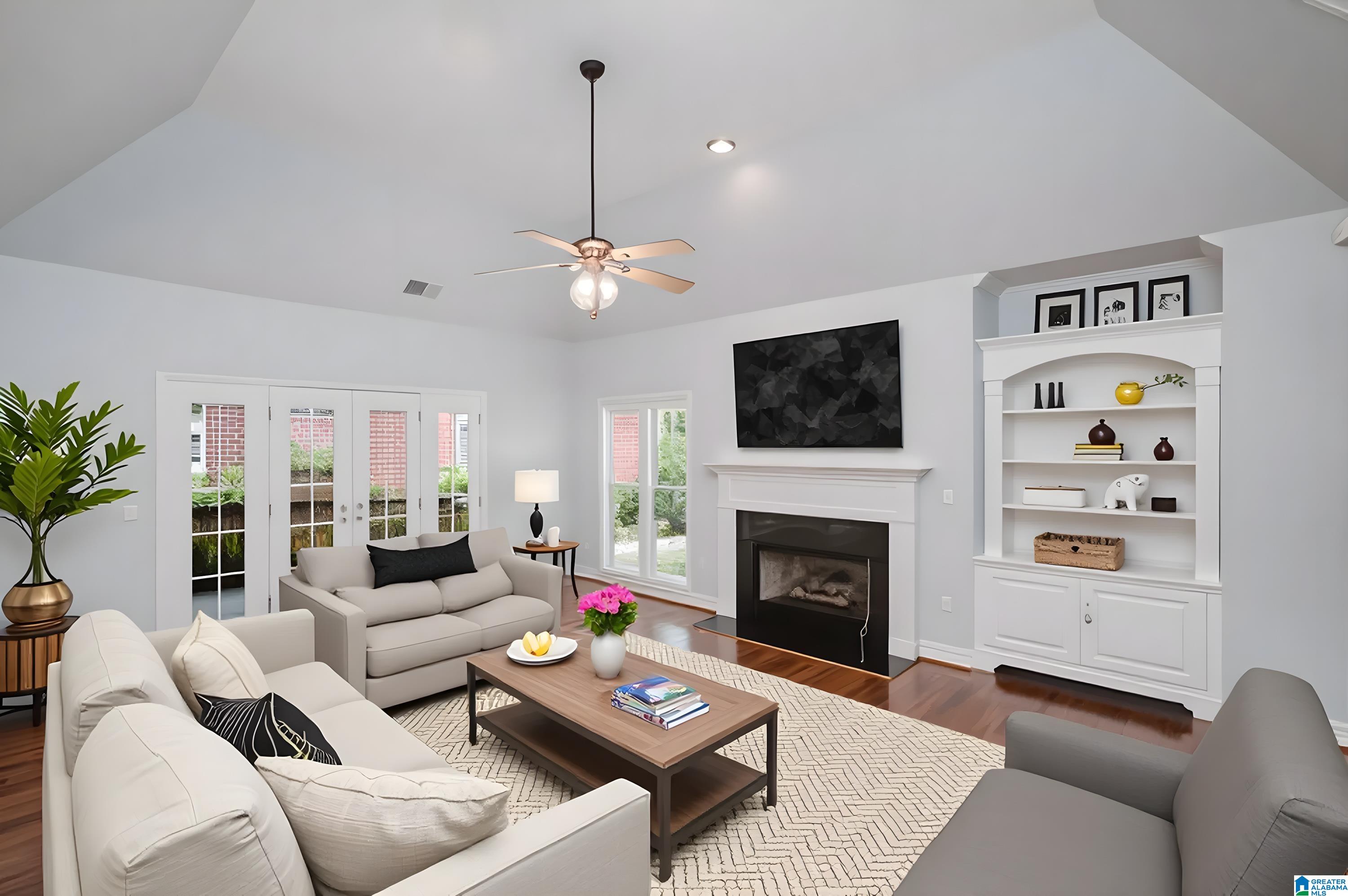 1490 WATERSIDE CIRCLE