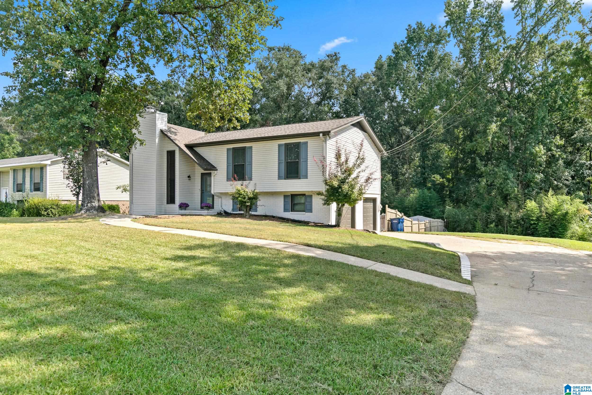 2014 1ST AVENUE W