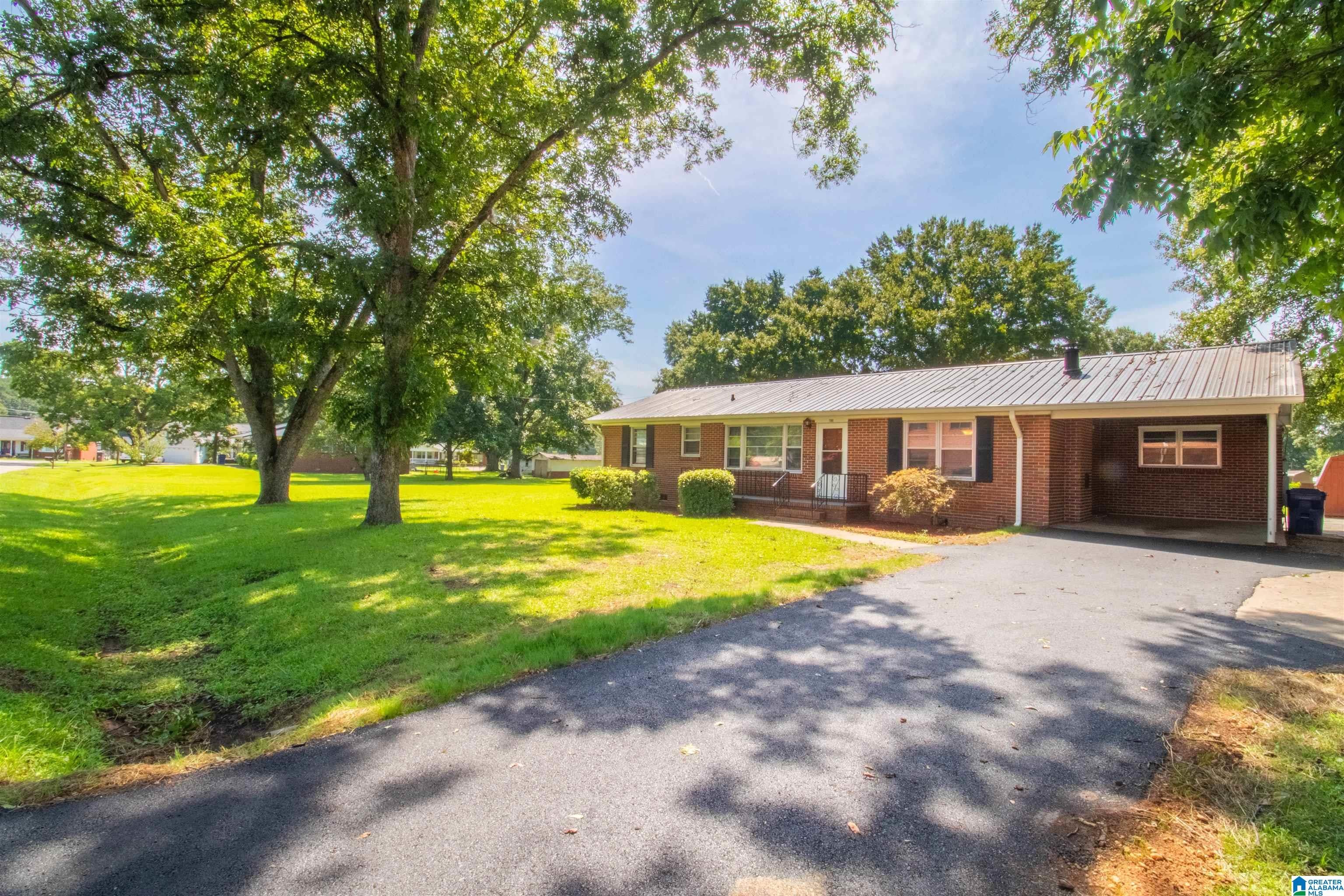 1109 MEADOWBROOK DRIVE