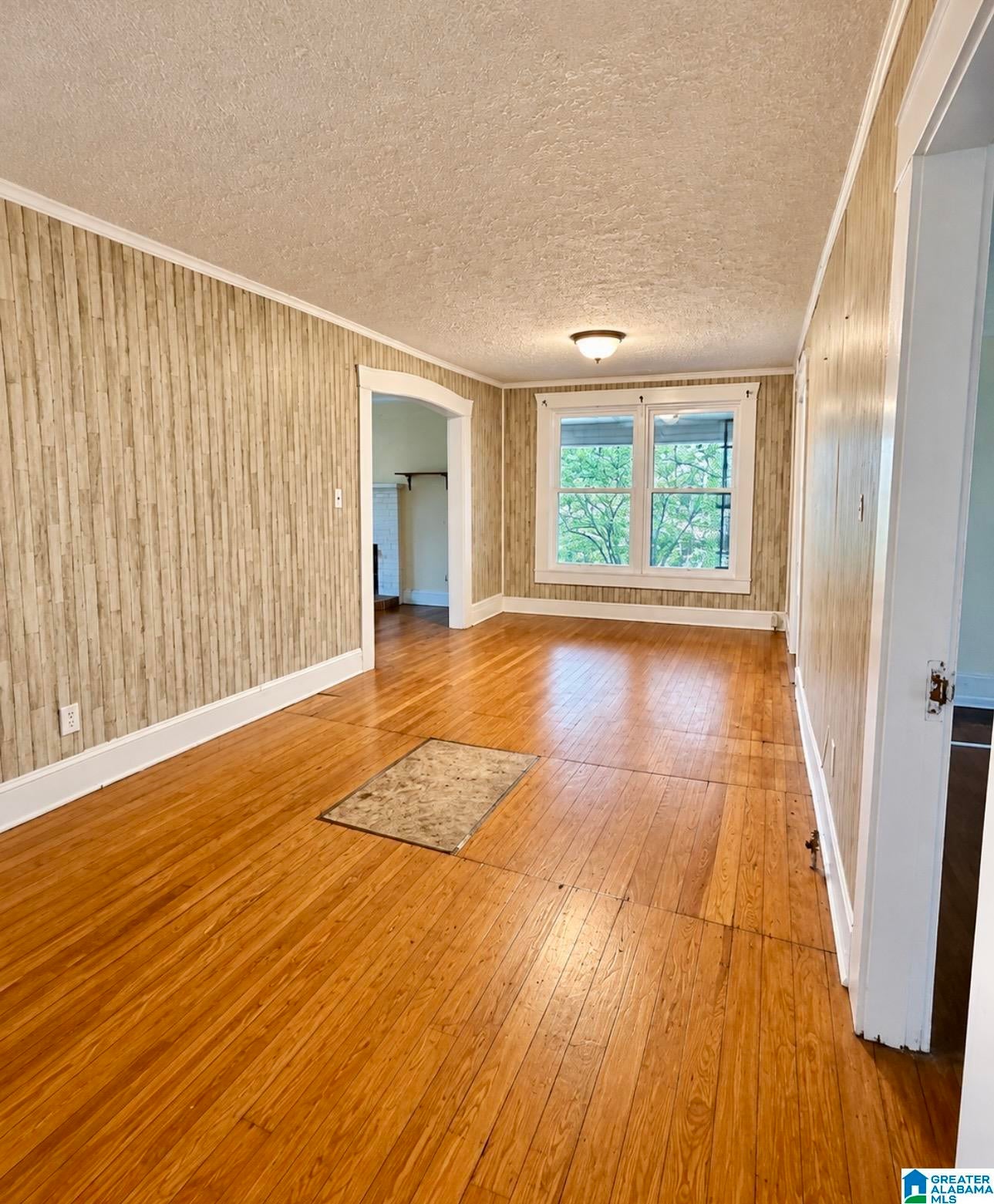 110 EIGHTY OAKS