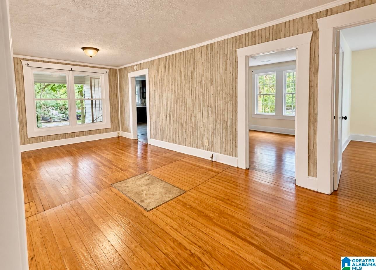 110 EIGHTY OAKS