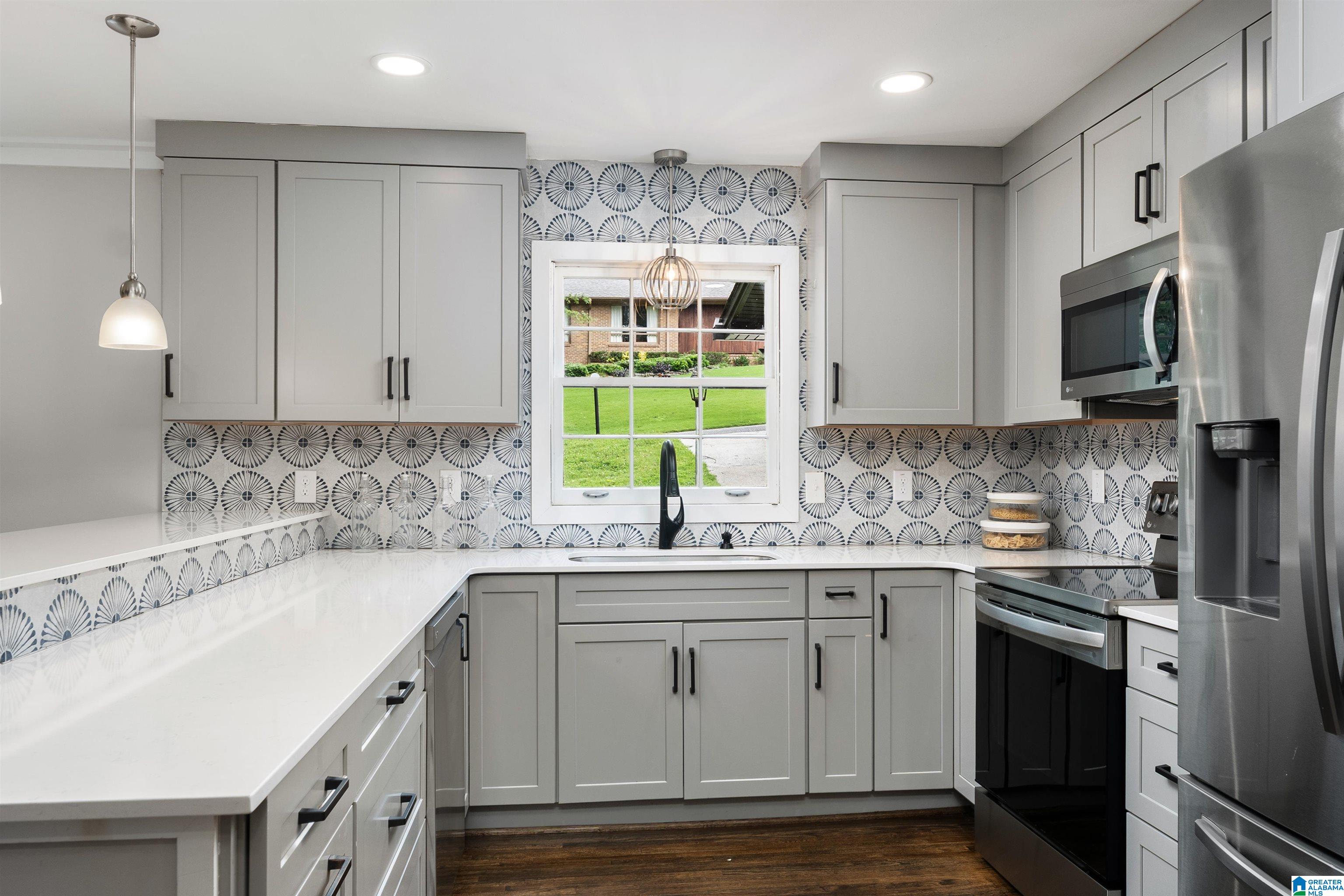 1408 OVERWOOD ROAD