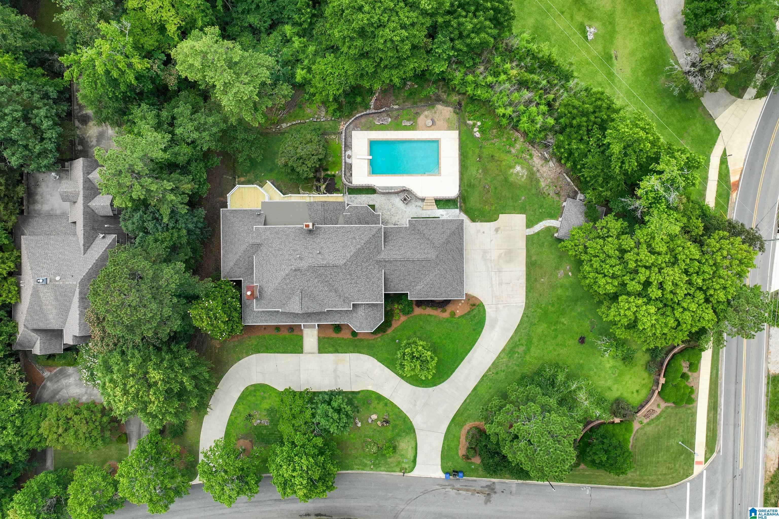 3605 CARISBROOKE PARKWAY