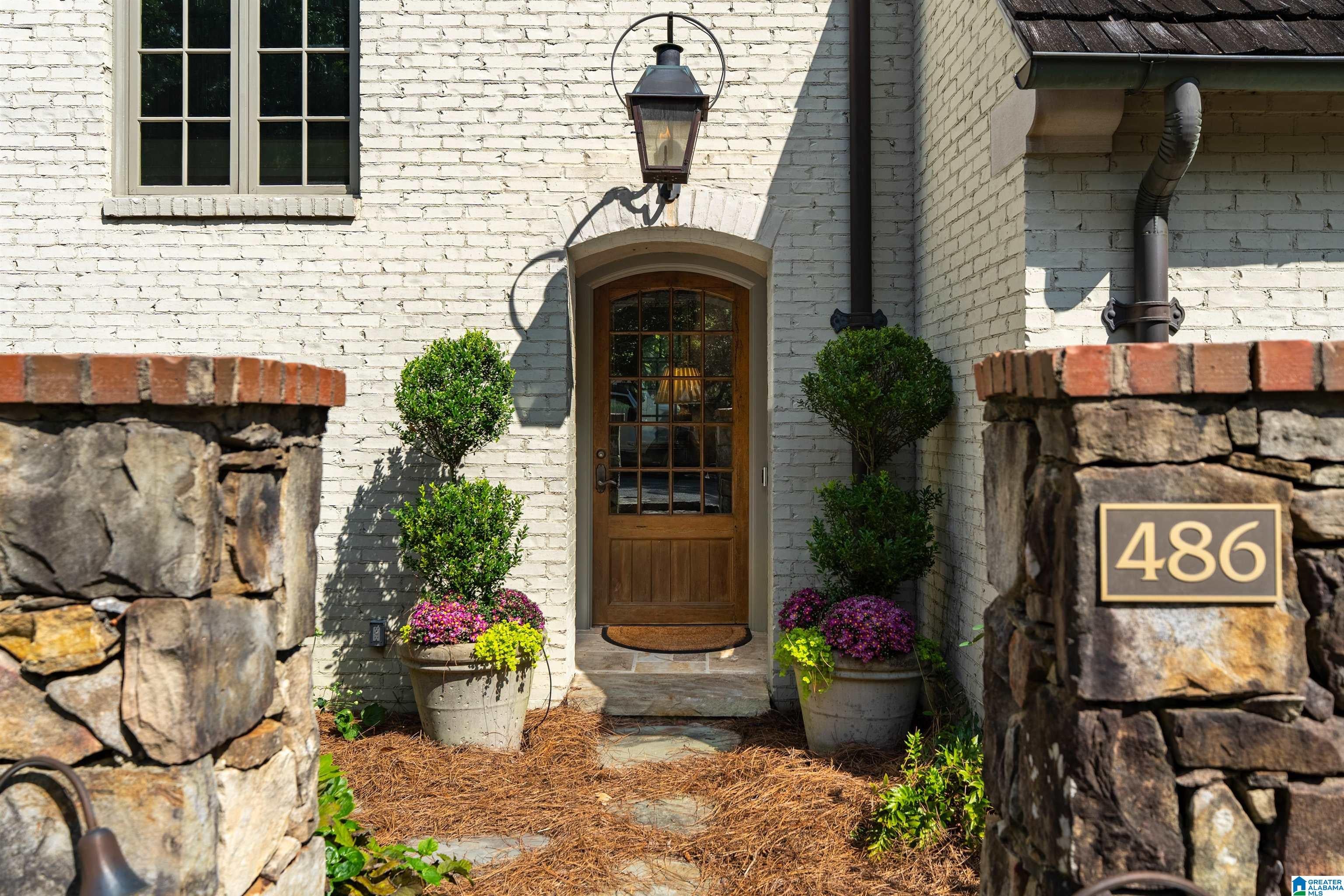 486 BOTANICAL PLACE