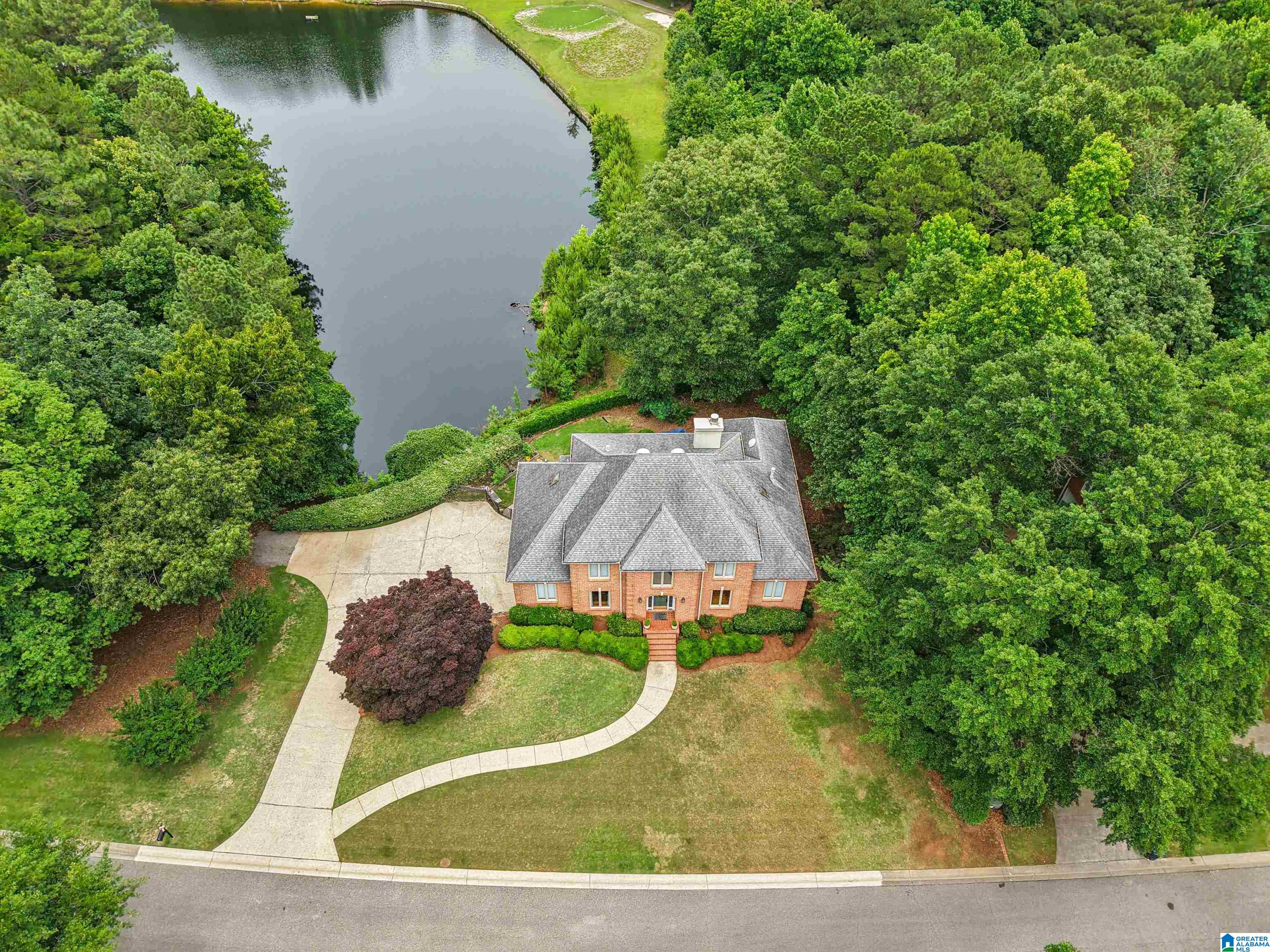 925 MASTERS LANE