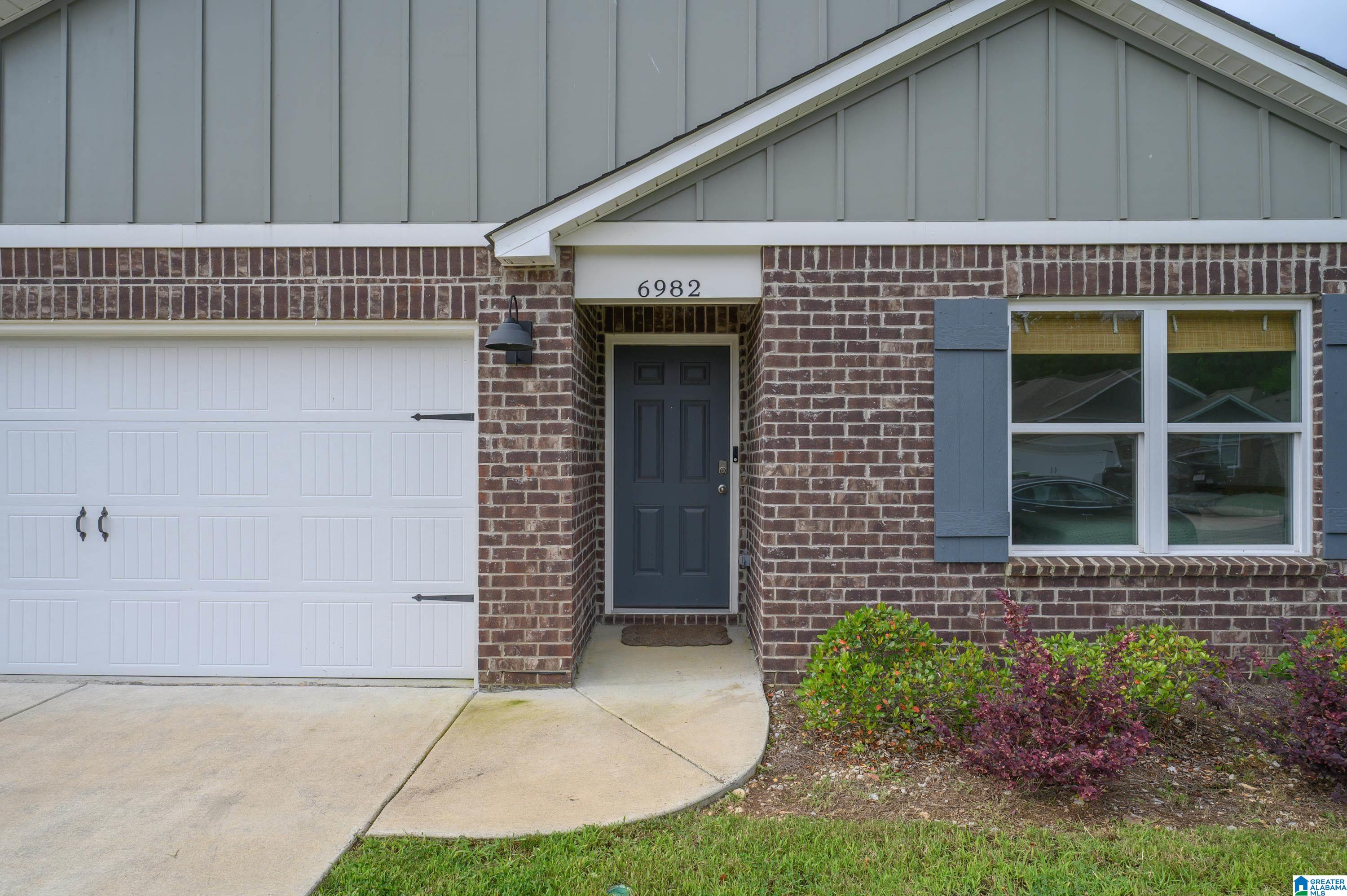 6982 SOUTHERN TRACE LOOP