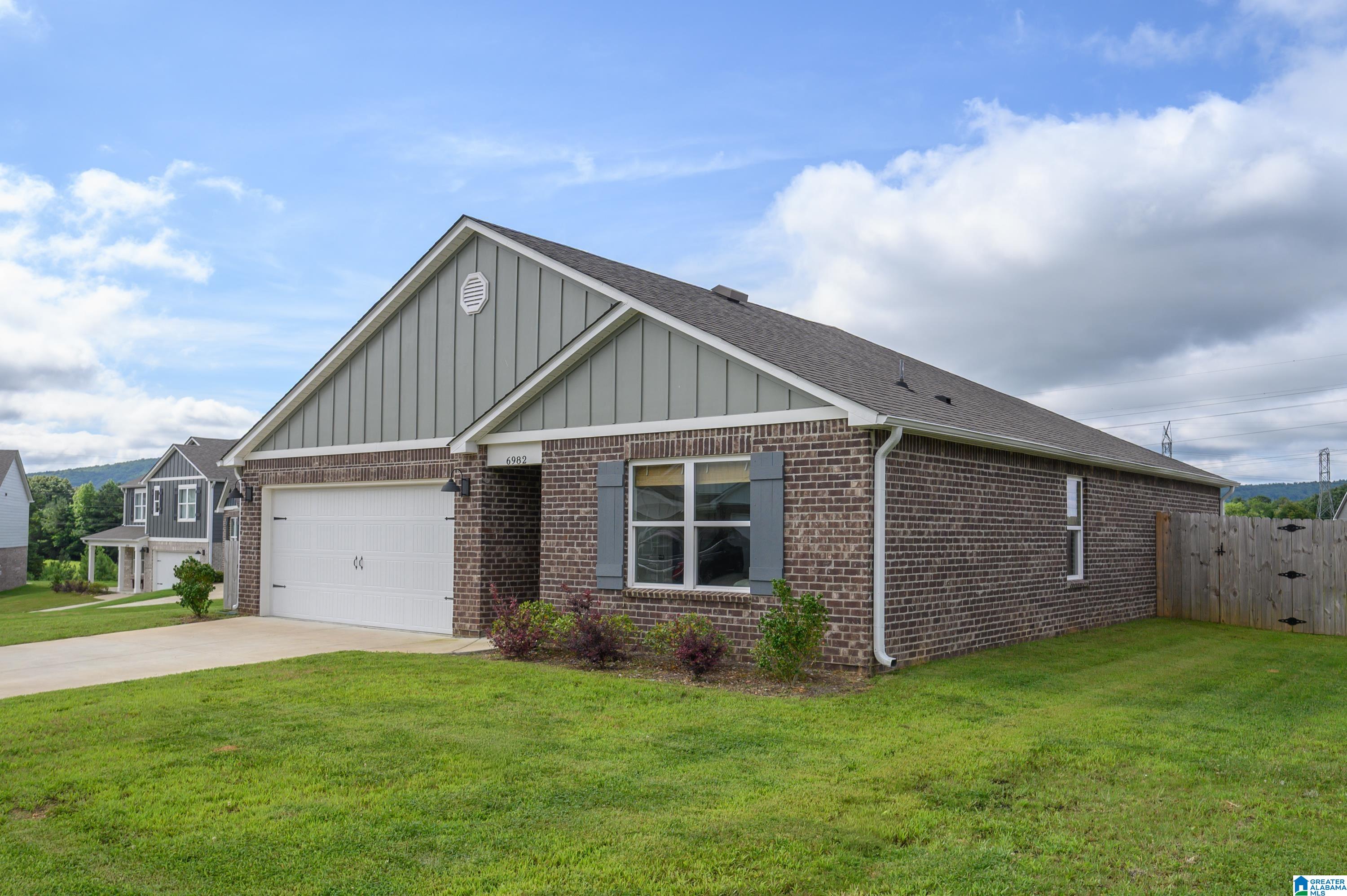6982 SOUTHERN TRACE LOOP