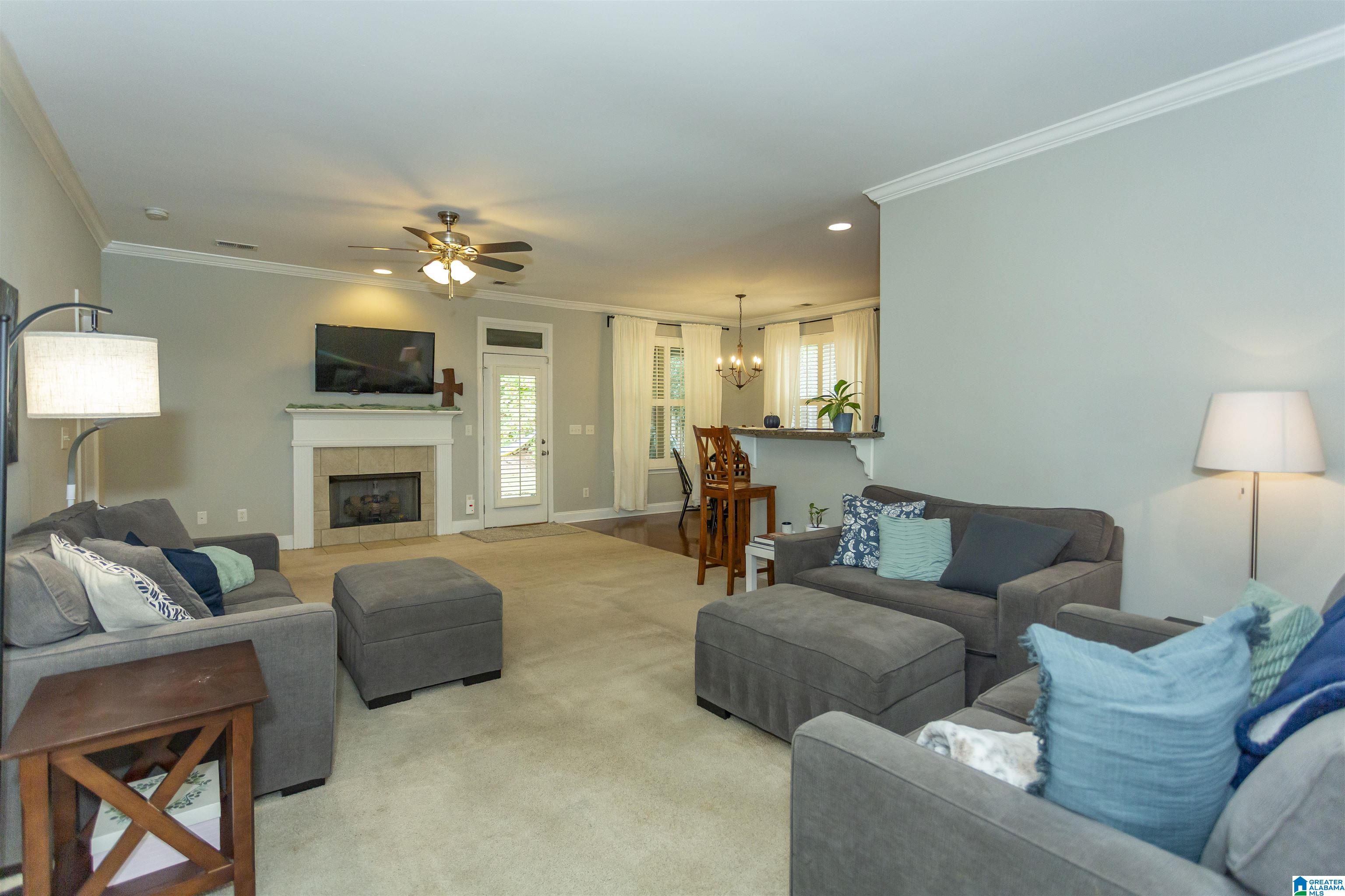 4065 OVERLOOK CIRCLE