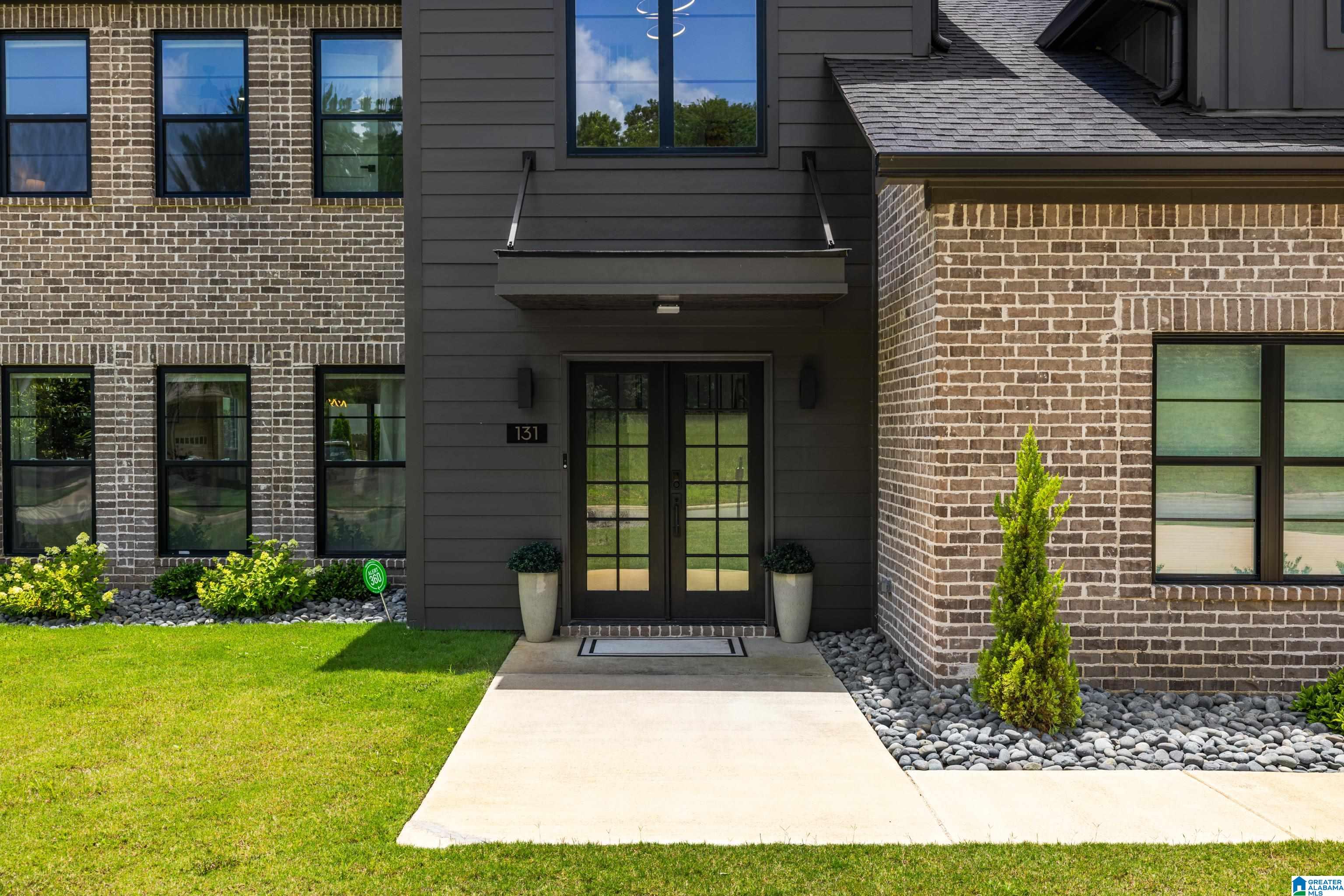 131 JEWELL CIRCLE