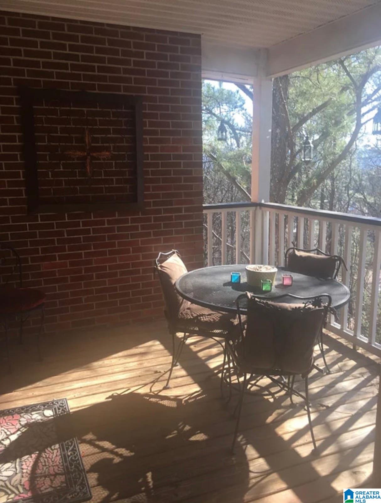 1710 MORNING SUN CIRCLE -